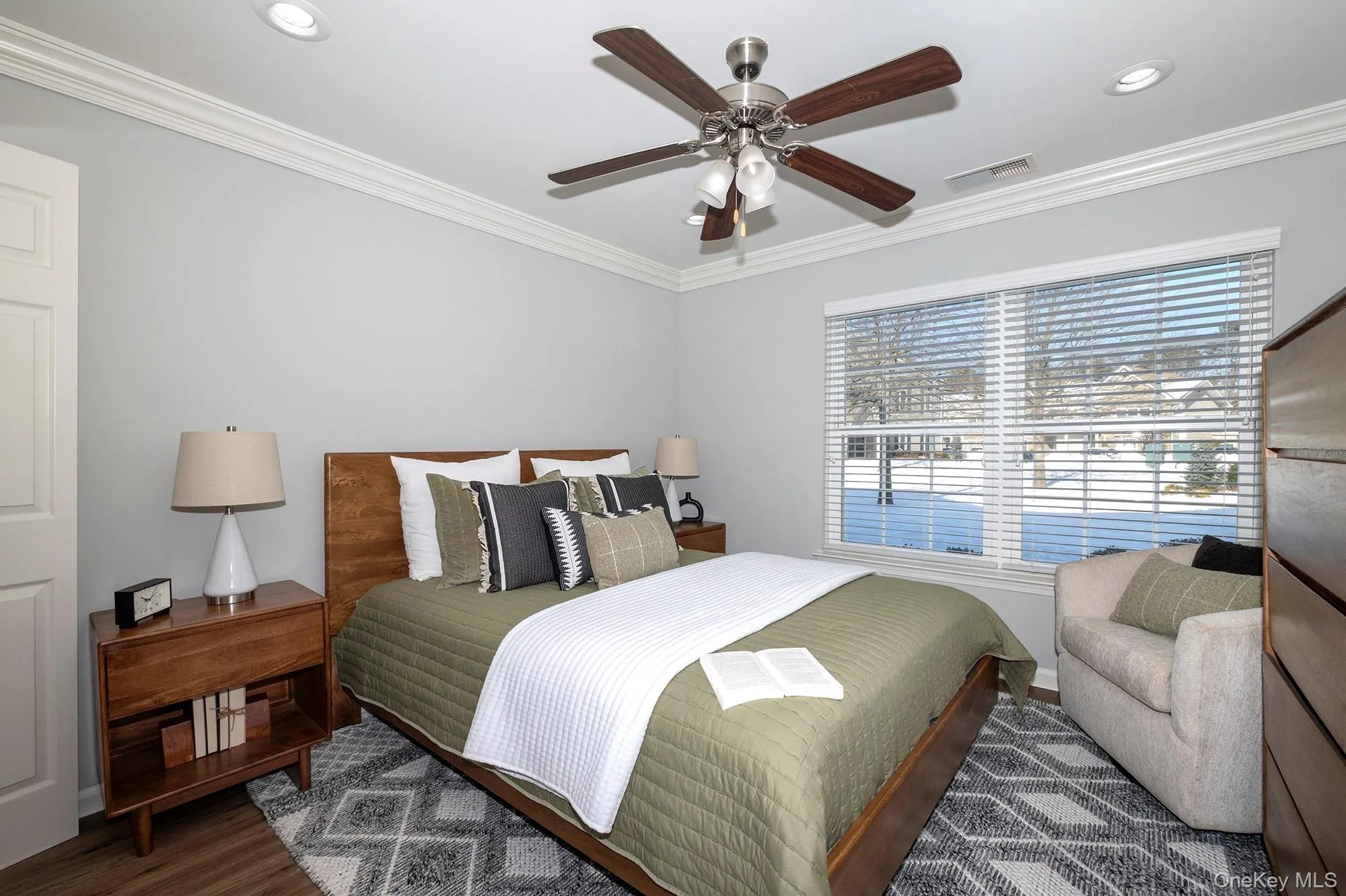 1109 Dolphin Lane, Islip, NY, 2 Bedrooms Bedrooms, 6 Rooms Rooms,2 BathroomsBathrooms,Residential Lease,For Rent,Dolphin,0,1033141 1109 Dolphin Lane, Islip, NY, 2 Bedrooms Bedrooms, 6 Rooms Rooms,2 BathroomsBathrooms,Residential Lease,For Rent,Dolphin,0,1033141