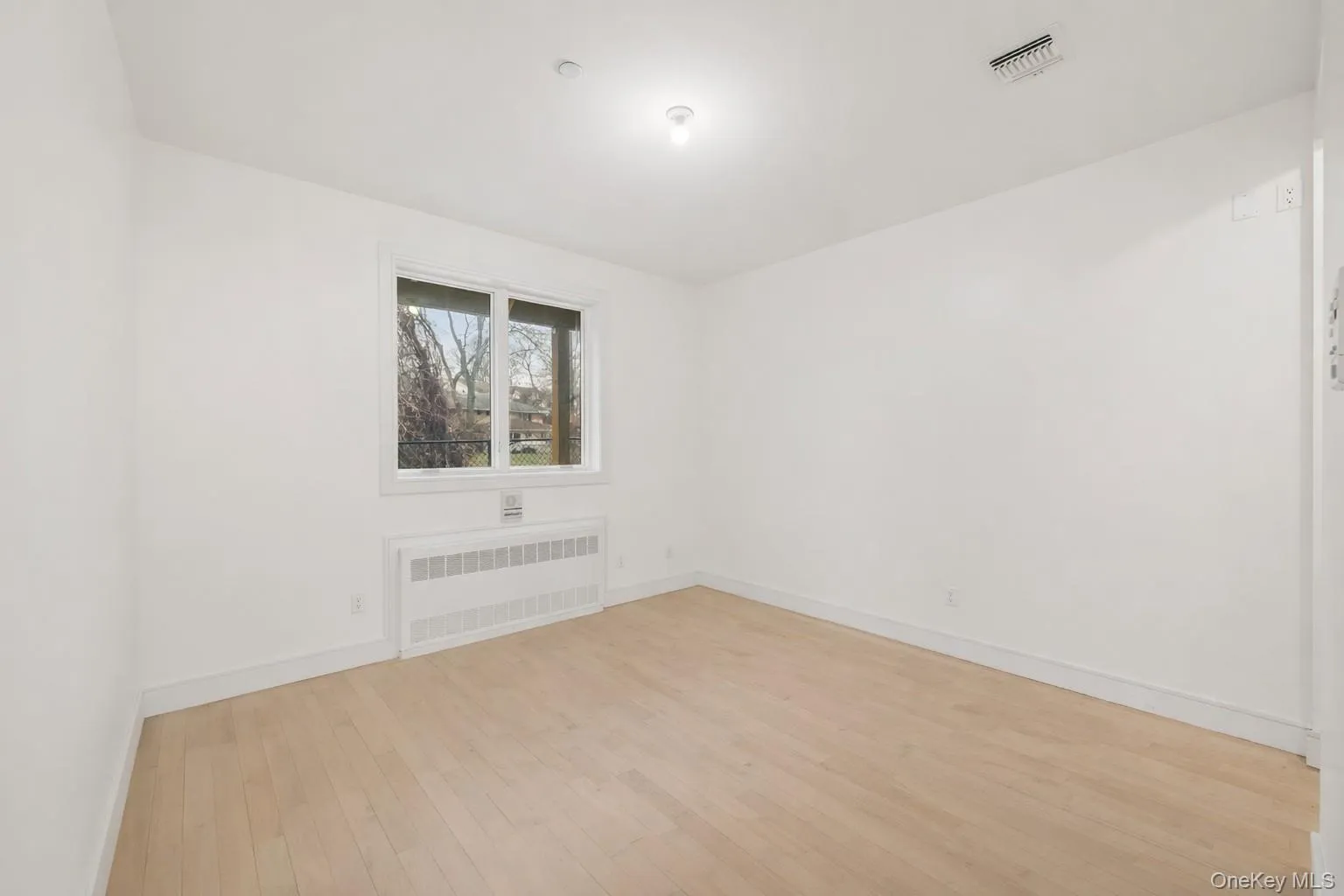 15 Warren Court, Ramapo, NY, 3 Bedrooms Bedrooms, 5 Rooms Rooms,2 BathroomsBathrooms,Residential,For Rent,Warren,0,1033144 15 Warren Court, Ramapo, NY, 3 Bedrooms Bedrooms, 5 Rooms Rooms,2 BathroomsBathrooms,Residential,For Rent,Warren,0,1033144