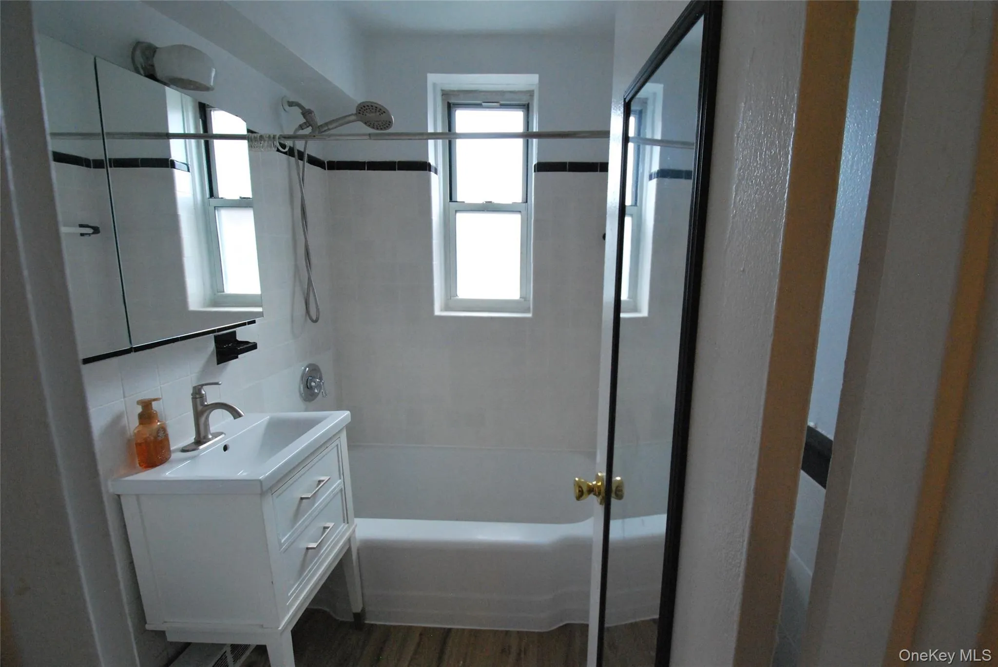 2 Sadore Lane, Yonkers, NY, 2 Bedrooms Bedrooms, 5 Rooms Rooms,1 BathroomBathrooms,Residential,For Rent,Sadore,0,1033148 2 Sadore Lane, Yonkers, NY, 2 Bedrooms Bedrooms, 5 Rooms Rooms,1 BathroomBathrooms,Residential,For Rent,Sadore,0,1033148