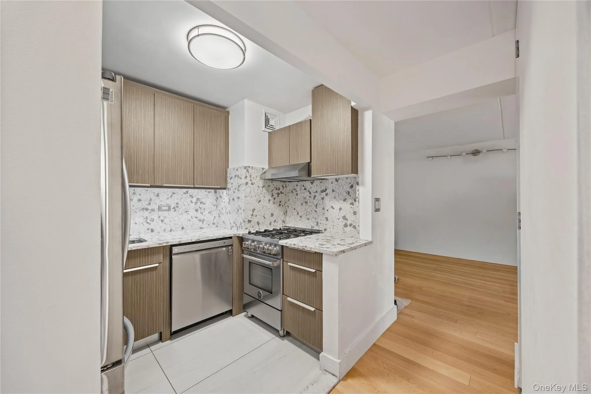 220 Manhattan Avenue, New York, NY, 2 Bedrooms Bedrooms, 5 Rooms Rooms,1 BathroomBathrooms,Residential,For Rent,Manhattan,0,1033160 220 Manhattan Avenue, New York, NY, 2 Bedrooms Bedrooms, 5 Rooms Rooms,1 BathroomBathrooms,Residential,For Rent,Manhattan,0,1033160