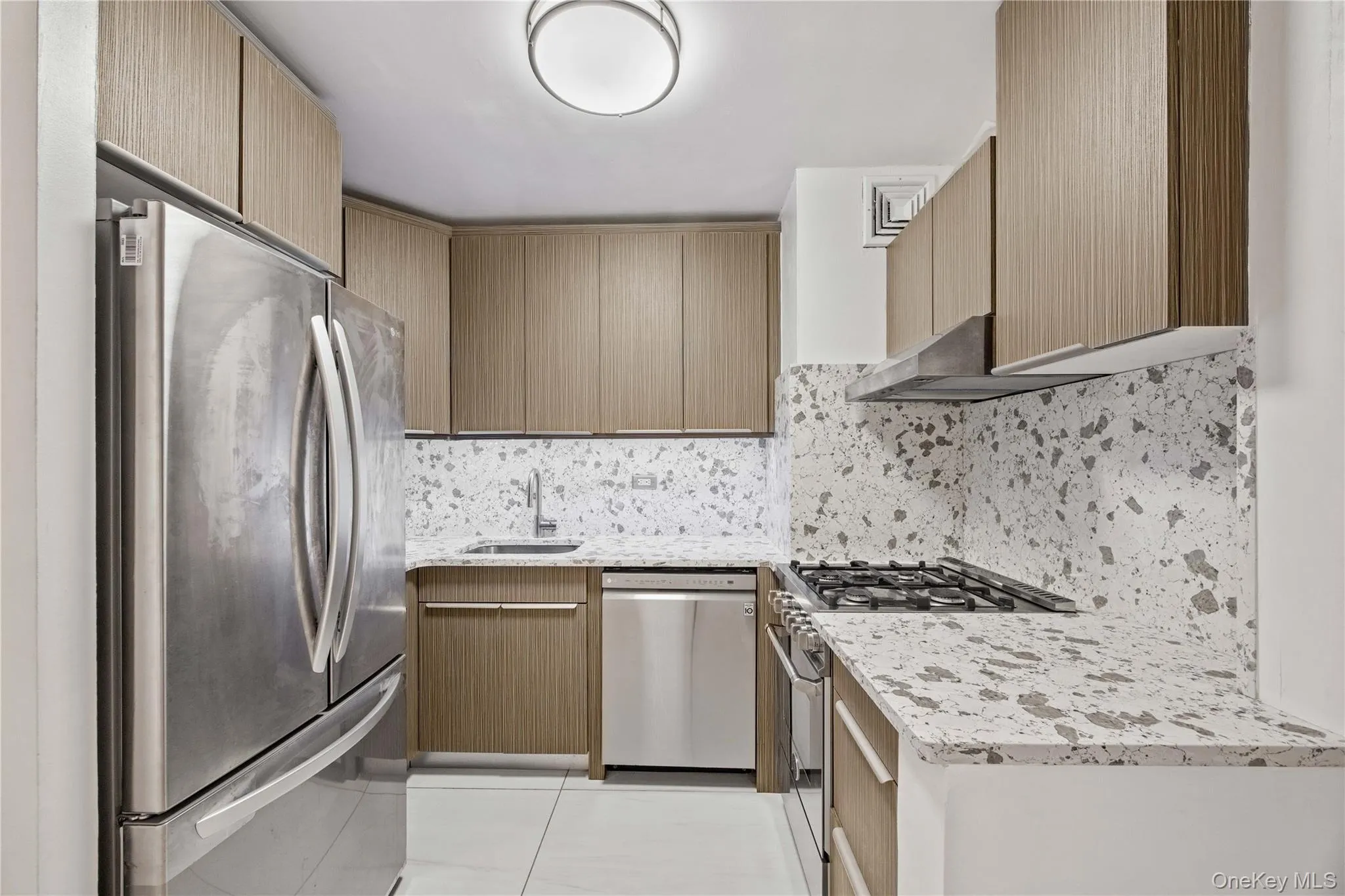 220 Manhattan Avenue, New York, NY, 2 Bedrooms Bedrooms, 5 Rooms Rooms,1 BathroomBathrooms,Residential,For Rent,Manhattan,0,1033160 220 Manhattan Avenue, New York, NY, 2 Bedrooms Bedrooms, 5 Rooms Rooms,1 BathroomBathrooms,Residential,For Rent,Manhattan,0,1033160