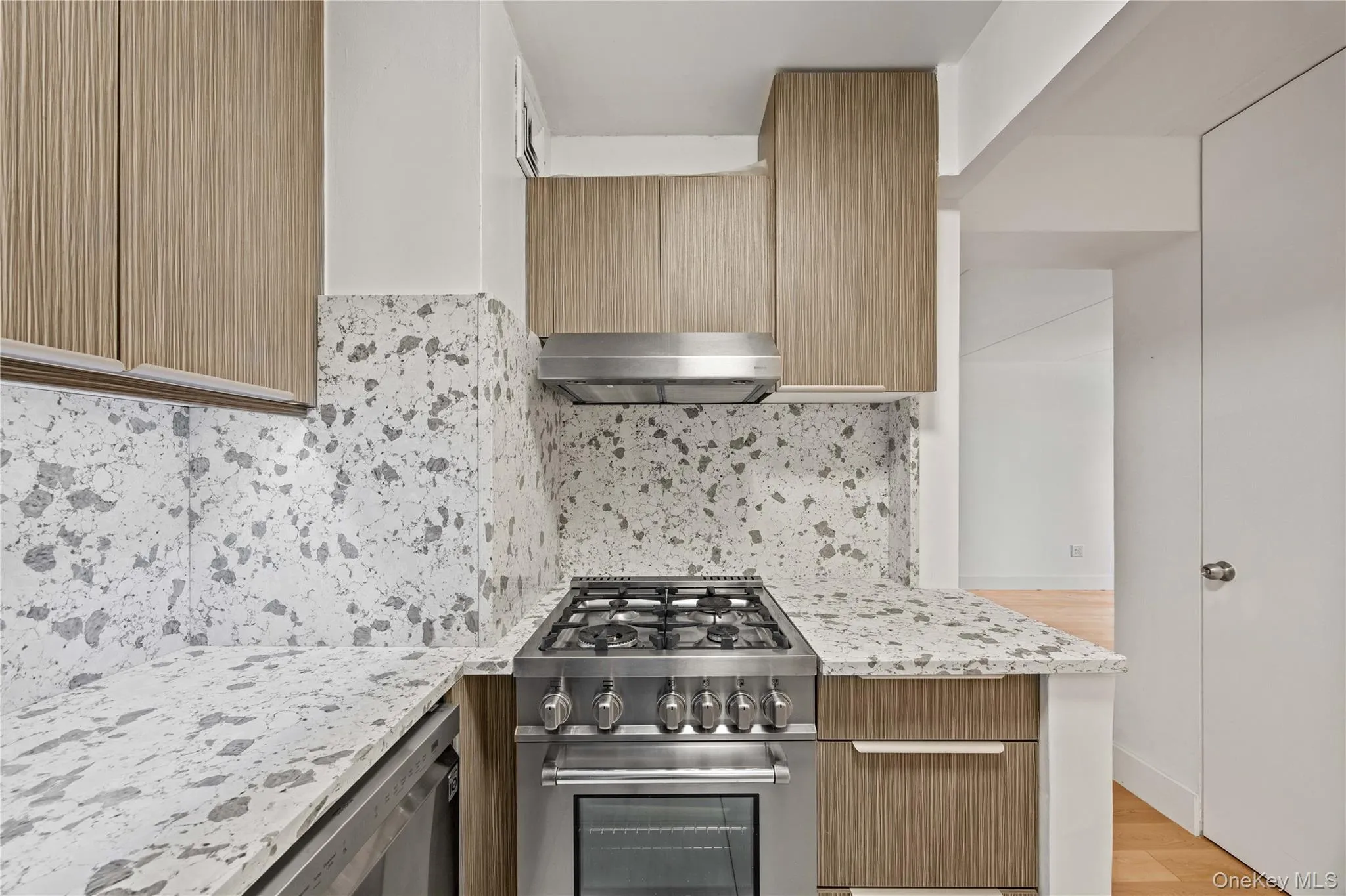 220 Manhattan Avenue, New York, NY, 2 Bedrooms Bedrooms, 5 Rooms Rooms,1 BathroomBathrooms,Residential,For Rent,Manhattan,0,1033160 220 Manhattan Avenue, New York, NY, 2 Bedrooms Bedrooms, 5 Rooms Rooms,1 BathroomBathrooms,Residential,For Rent,Manhattan,0,1033160