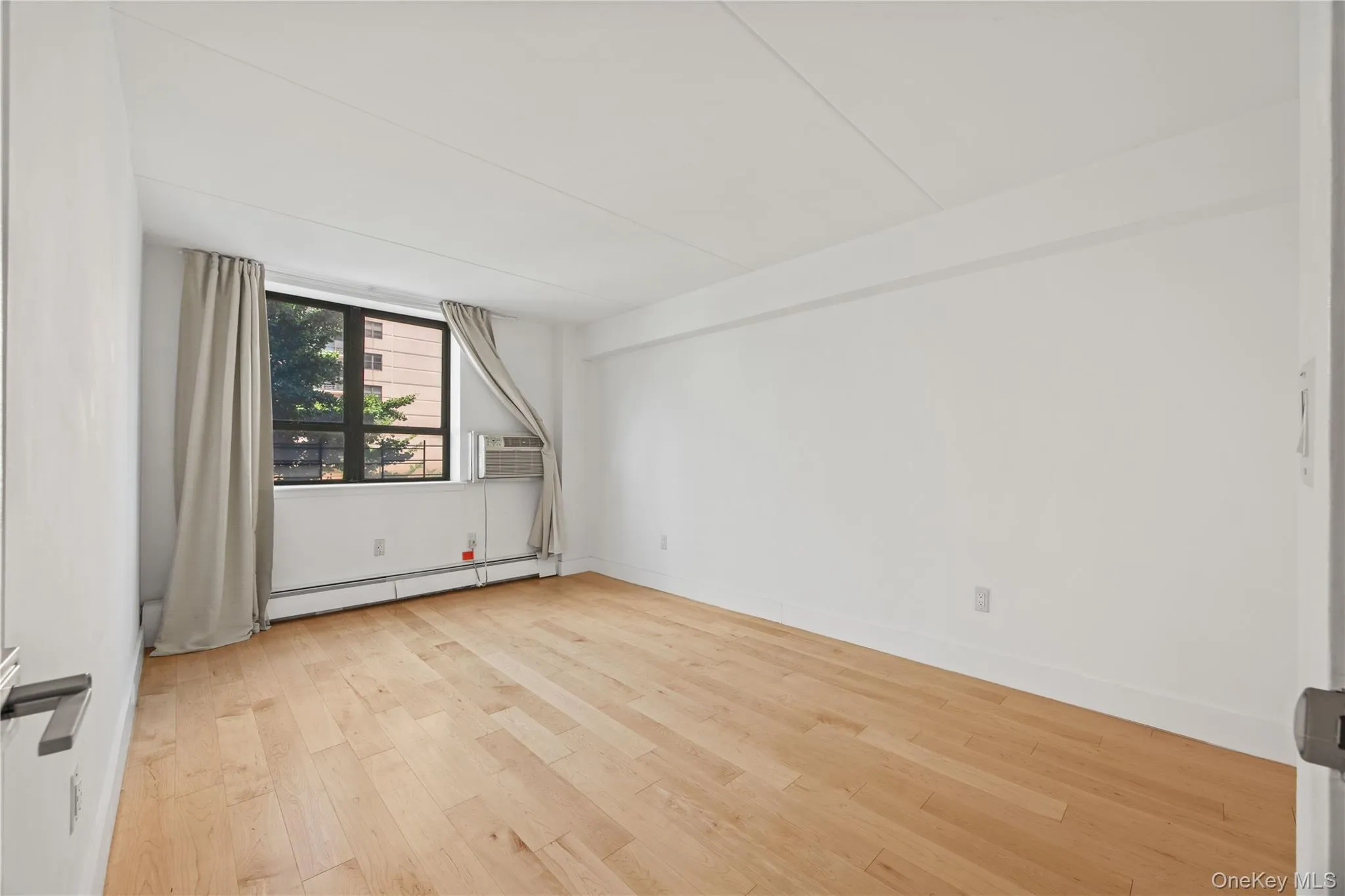 220 Manhattan Avenue, New York, NY, 2 Bedrooms Bedrooms, 5 Rooms Rooms,1 BathroomBathrooms,Residential,For Rent,Manhattan,0,1033160 220 Manhattan Avenue, New York, NY, 2 Bedrooms Bedrooms, 5 Rooms Rooms,1 BathroomBathrooms,Residential,For Rent,Manhattan,0,1033160