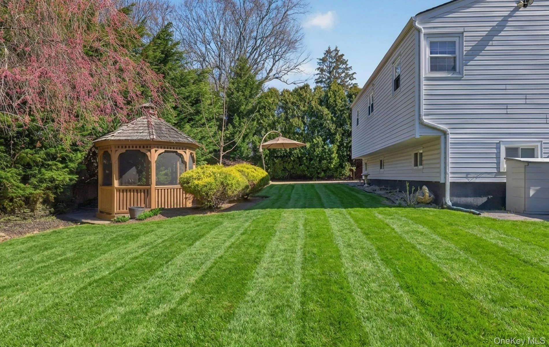 7 Phyllis Drive, Huntington, NY, 4 Bedrooms Bedrooms, 7 Rooms Rooms,2 BathroomsBathrooms,Residential Lease,For Rent,Phyllis,0,1033172 7 Phyllis Drive, Huntington, NY, 4 Bedrooms Bedrooms, 7 Rooms Rooms,2 BathroomsBathrooms,Residential Lease,For Rent,Phyllis,0,1033172