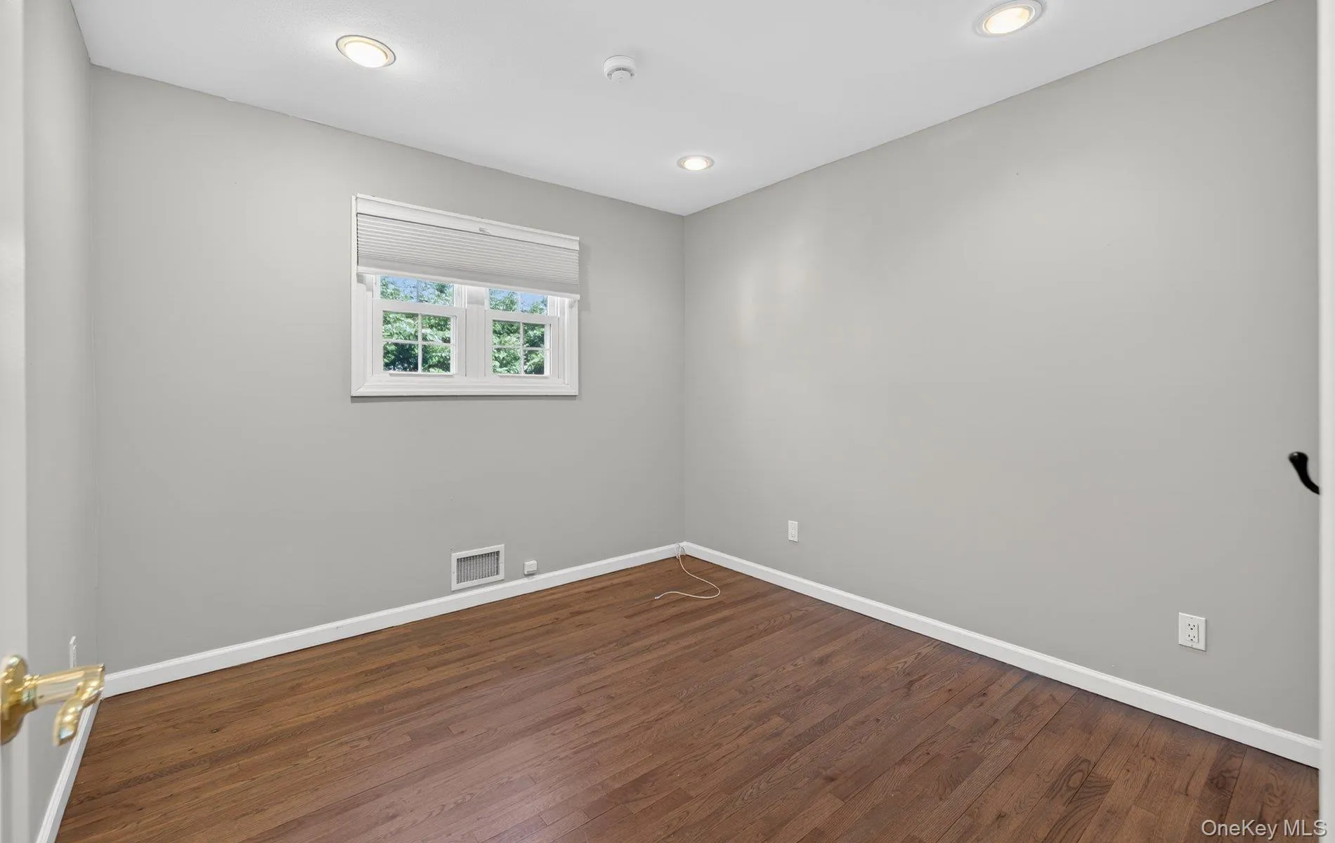 7 Phyllis Drive, Huntington, NY, 4 Bedrooms Bedrooms, 7 Rooms Rooms,2 BathroomsBathrooms,Residential Lease,For Rent,Phyllis,0,1033172 7 Phyllis Drive, Huntington, NY, 4 Bedrooms Bedrooms, 7 Rooms Rooms,2 BathroomsBathrooms,Residential Lease,For Rent,Phyllis,0,1033172