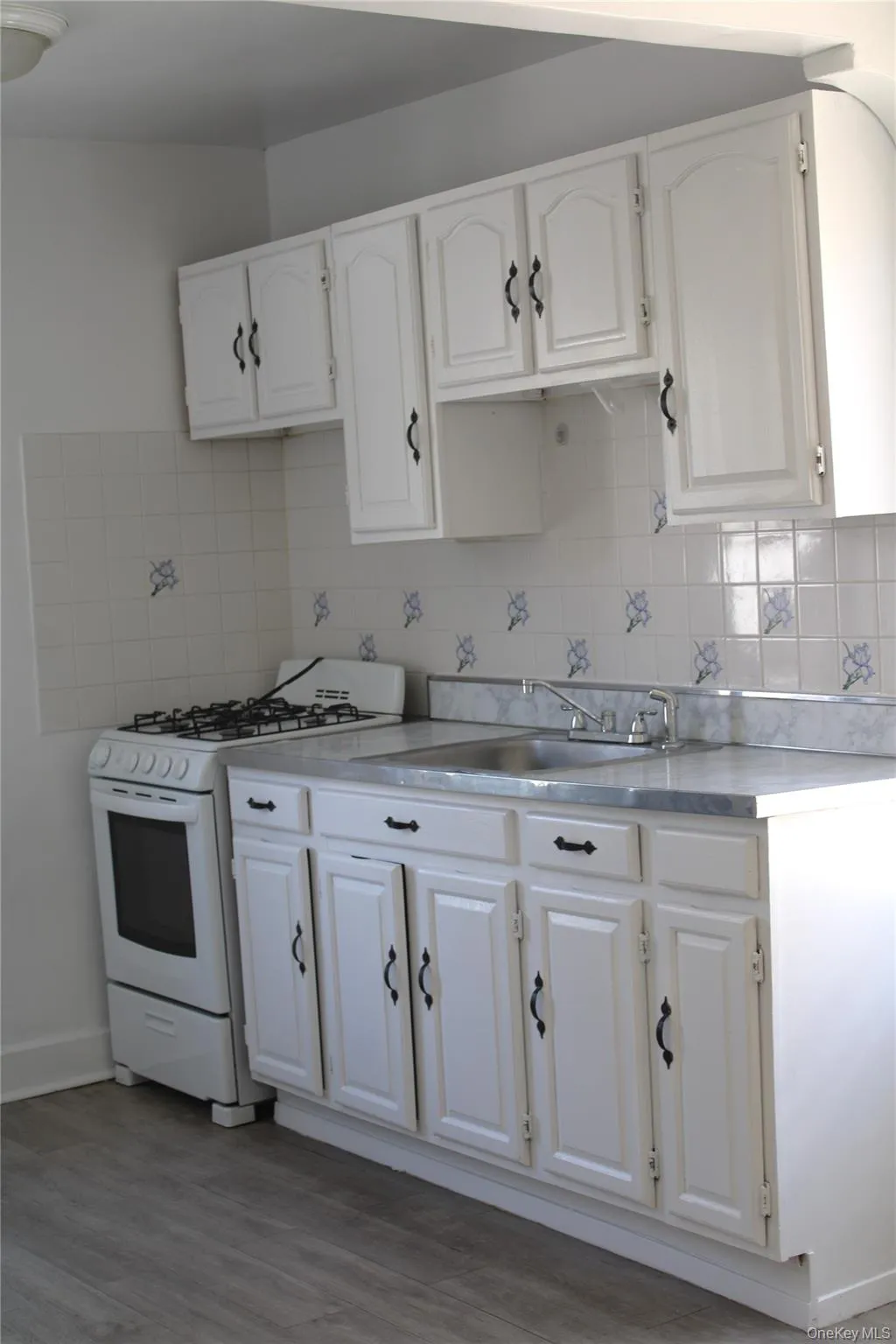 11519 123rd Street, New York, NY, 2 Bedrooms Bedrooms, 4 Rooms Rooms,1 BathroomBathrooms,Residential Lease,For Rent,123rd,0,1033175 11519 123rd Street, New York, NY, 2 Bedrooms Bedrooms, 4 Rooms Rooms,1 BathroomBathrooms,Residential Lease,For Rent,123rd,0,1033175