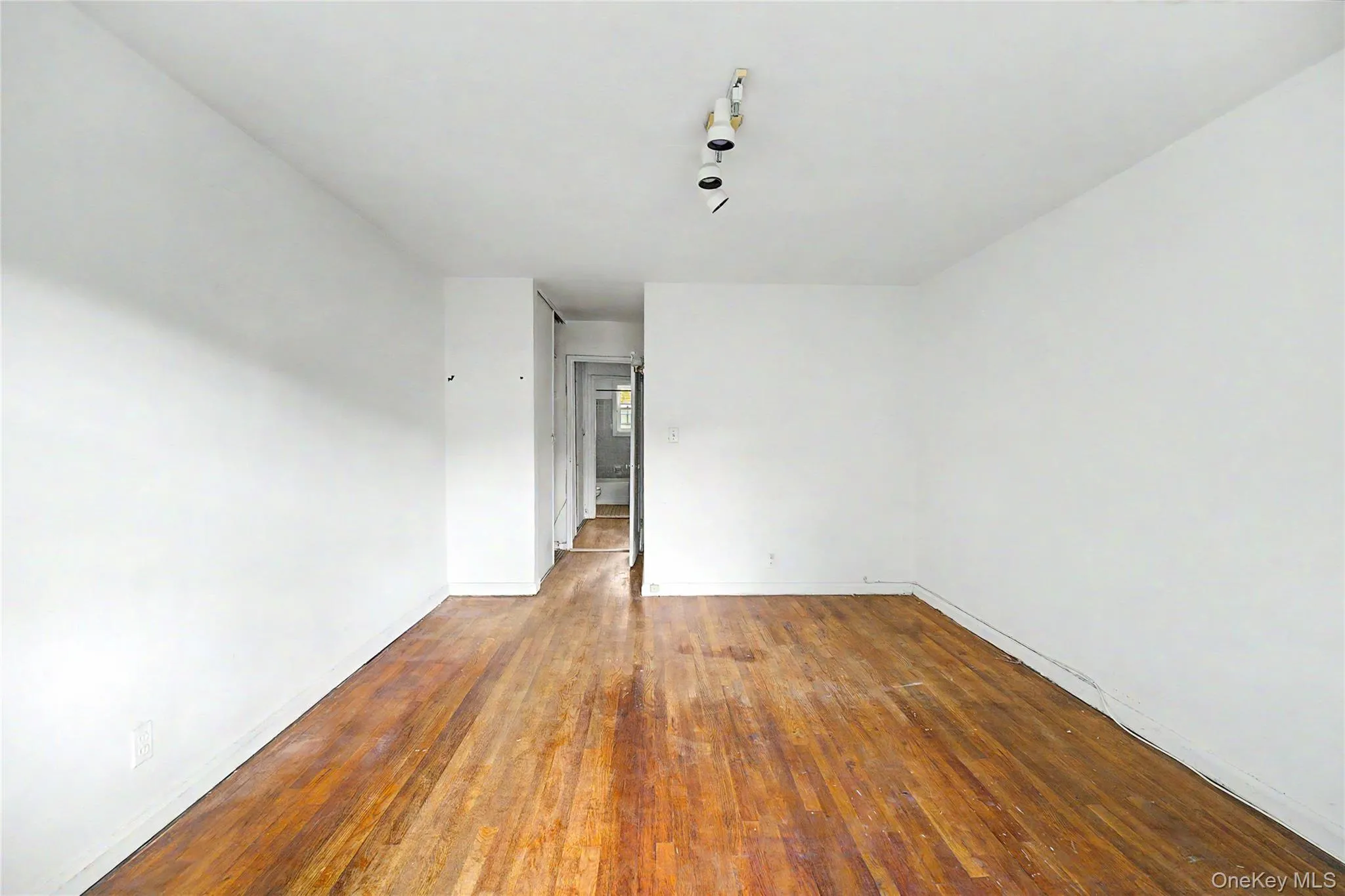 22637 Union Turnpike, New York, NY, 1 Bedroom Bedrooms, 3 Rooms Rooms,1 BathroomBathrooms,Residential,For Rent,Union,0,1033179 22637 Union Turnpike, New York, NY, 1 Bedroom Bedrooms, 3 Rooms Rooms,1 BathroomBathrooms,Residential,For Rent,Union,0,1033179