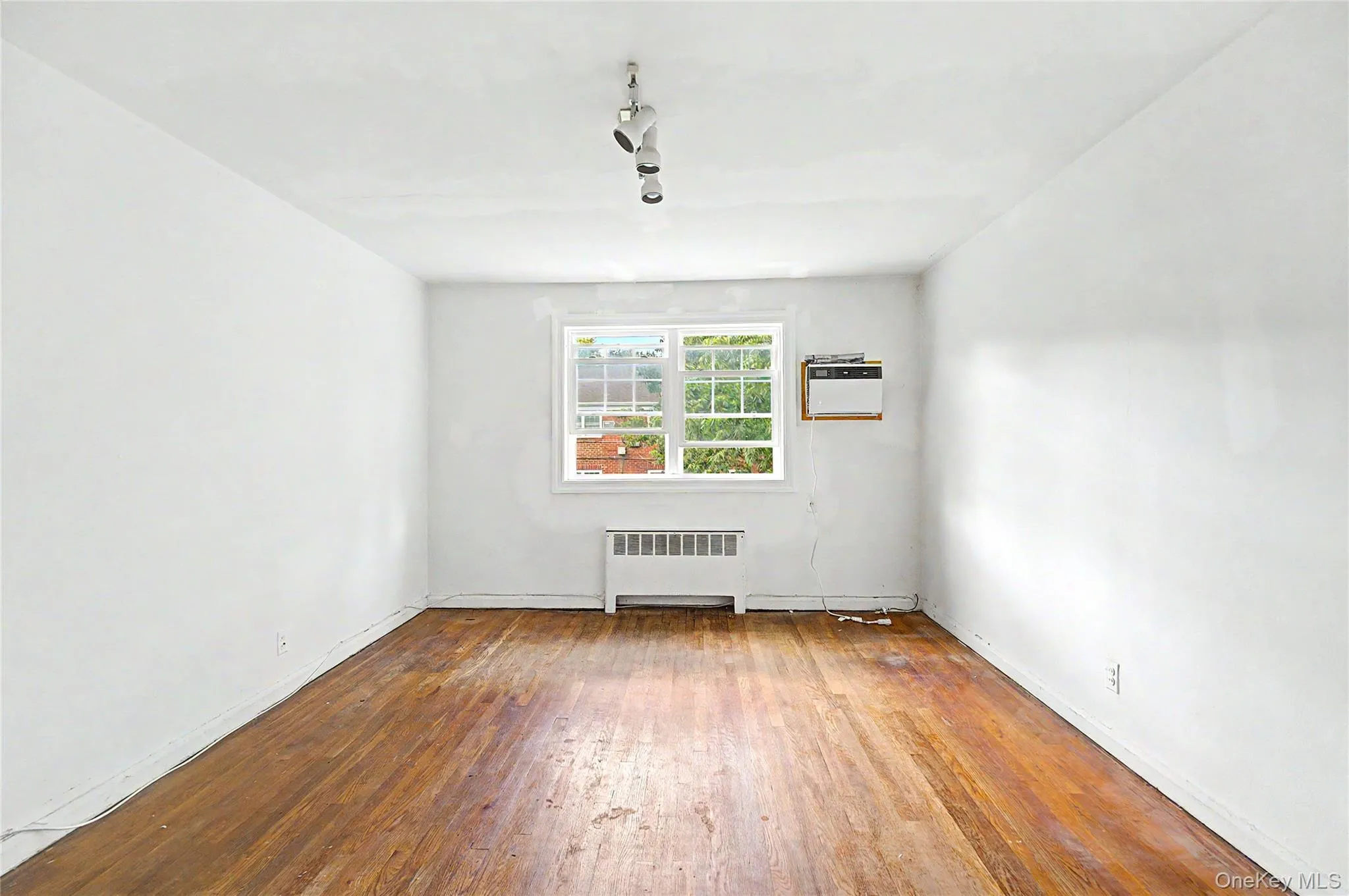 22637 Union Turnpike, New York, NY, 1 Bedroom Bedrooms, 3 Rooms Rooms,1 BathroomBathrooms,Residential,For Rent,Union,0,1033179 22637 Union Turnpike, New York, NY, 1 Bedroom Bedrooms, 3 Rooms Rooms,1 BathroomBathrooms,Residential,For Rent,Union,0,1033179