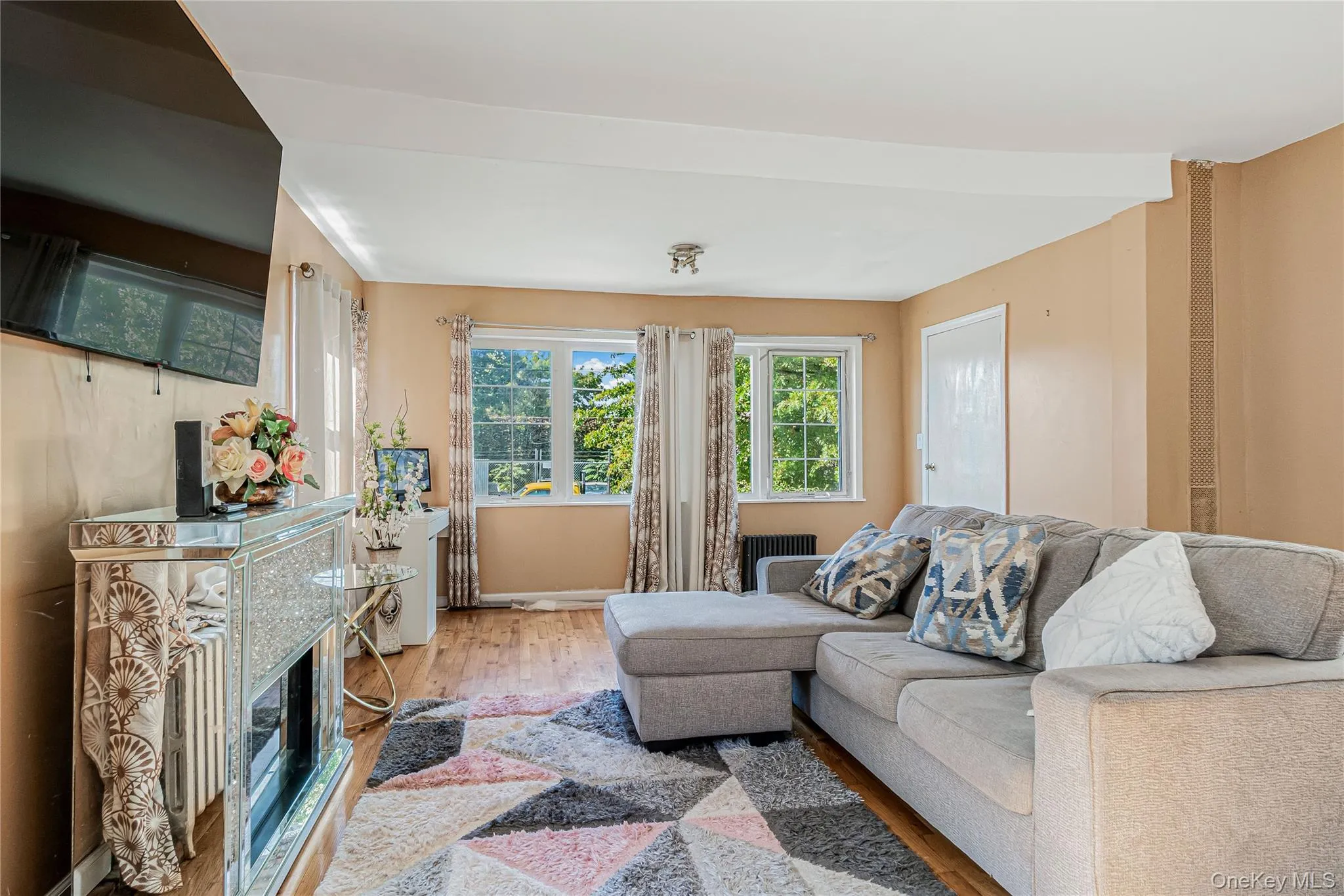 11545 172nd Street, New York, NY, 3 Bedrooms Bedrooms, 8 Rooms Rooms,3 BathroomsBathrooms,Residential,For Rent,172nd,0,1033181 11545 172nd Street, New York, NY, 3 Bedrooms Bedrooms, 8 Rooms Rooms,3 BathroomsBathrooms,Residential,For Rent,172nd,0,1033181