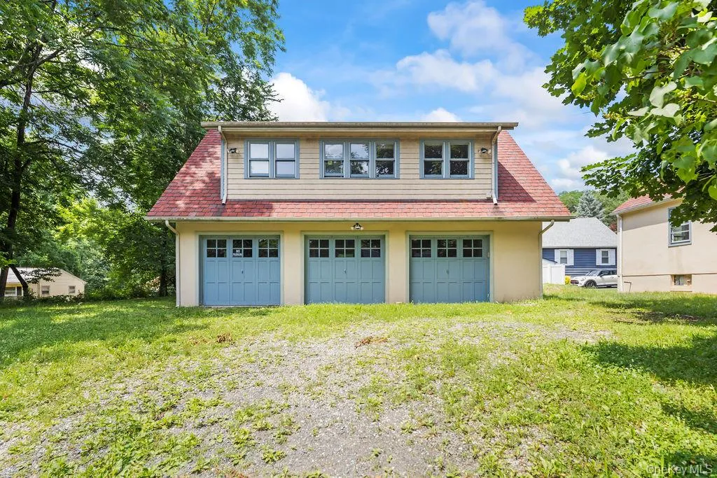 281-283 Old Haverstraw Road, Clarkstown, NY, 3 Bedrooms Bedrooms, 5 Rooms Rooms,2 BathroomsBathrooms,Residential,For Rent,Old Haverstraw,0,1033183 281-283 Old Haverstraw Road, Clarkstown, NY, 3 Bedrooms Bedrooms, 5 Rooms Rooms,2 BathroomsBathrooms,Residential,For Rent,Old Haverstraw,0,1033183