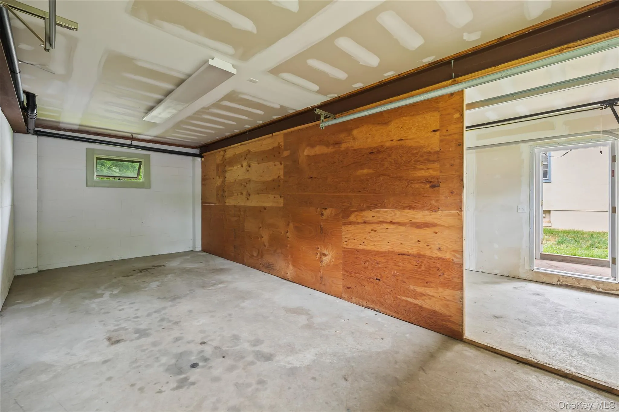 281-283 Old Haverstraw Road, Clarkstown, NY, 3 Bedrooms Bedrooms, 5 Rooms Rooms,2 BathroomsBathrooms,Residential,For Rent,Old Haverstraw,0,1033183 281-283 Old Haverstraw Road, Clarkstown, NY, 3 Bedrooms Bedrooms, 5 Rooms Rooms,2 BathroomsBathrooms,Residential,For Rent,Old Haverstraw,0,1033183