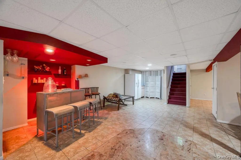 28 Penn Drive, Huntington, NY, 4 Bedrooms Bedrooms, 7 Rooms Rooms,3 BathroomsBathrooms,Residential,For Rent,Penn Drive,0,1033190 28 Penn Drive, Huntington, NY, 4 Bedrooms Bedrooms, 7 Rooms Rooms,3 BathroomsBathrooms,Residential,For Rent,Penn Drive,0,1033190