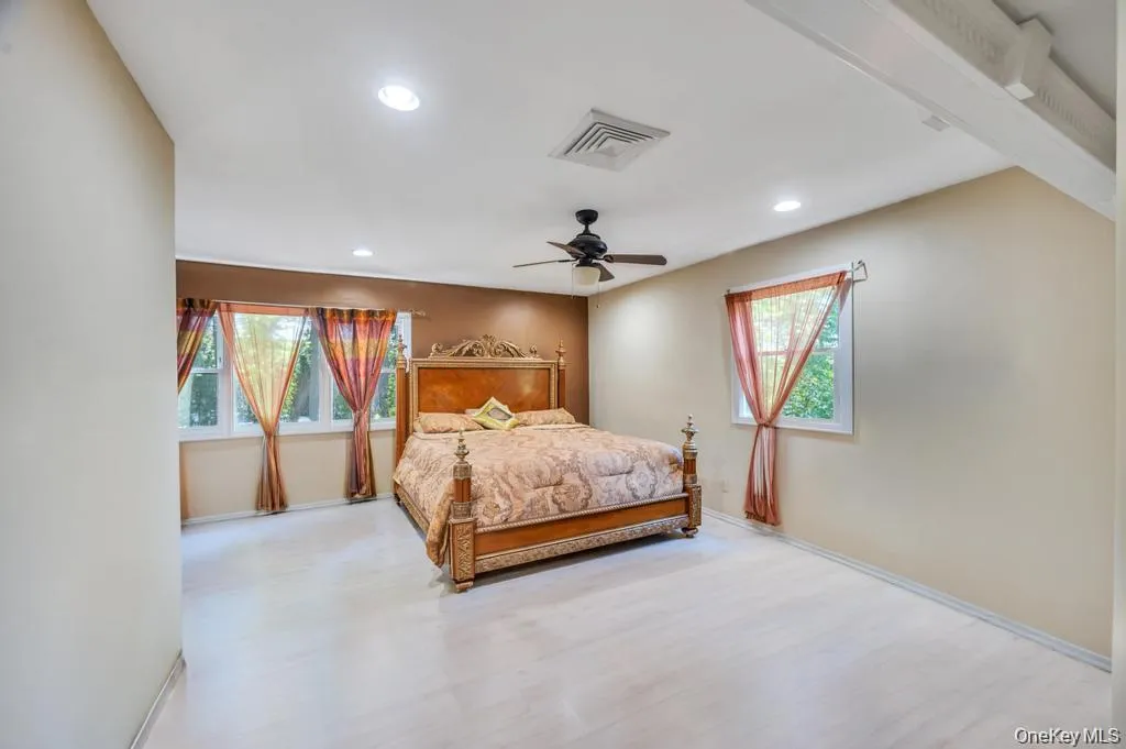 28 Penn Drive, Huntington, NY, 4 Bedrooms Bedrooms, 7 Rooms Rooms,3 BathroomsBathrooms,Residential,For Rent,Penn Drive,0,1033190 28 Penn Drive, Huntington, NY, 4 Bedrooms Bedrooms, 7 Rooms Rooms,3 BathroomsBathrooms,Residential,For Rent,Penn Drive,0,1033190