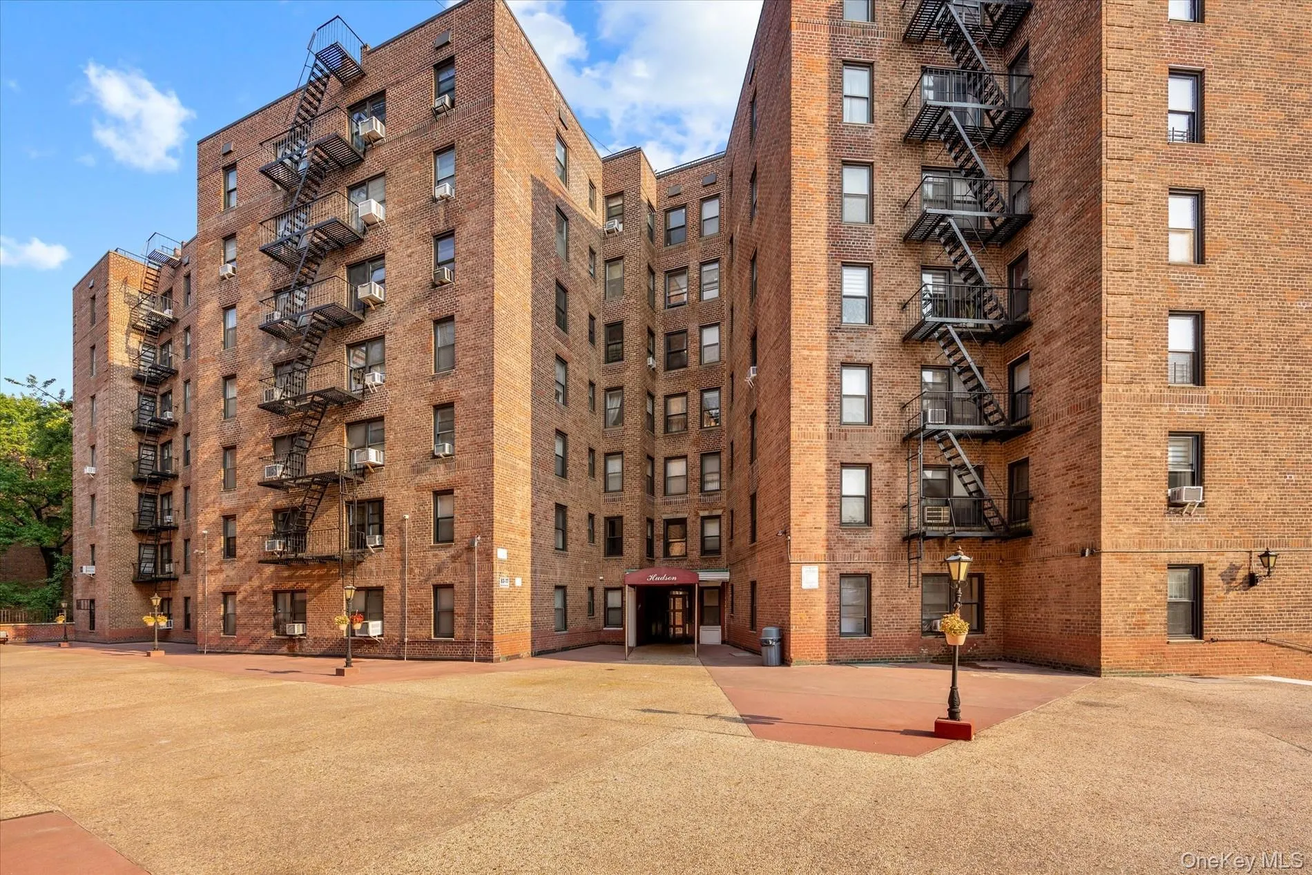 83-77 Woodhaven Boulevard, New York, NY, 1 Bedroom Bedrooms, 3 Rooms Rooms,1 BathroomBathrooms,Residential,For Rent,Woodhaven,0,1033191 83-77 Woodhaven Boulevard, New York, NY, 1 Bedroom Bedrooms, 3 Rooms Rooms,1 BathroomBathrooms,Residential,For Rent,Woodhaven,0,1033191