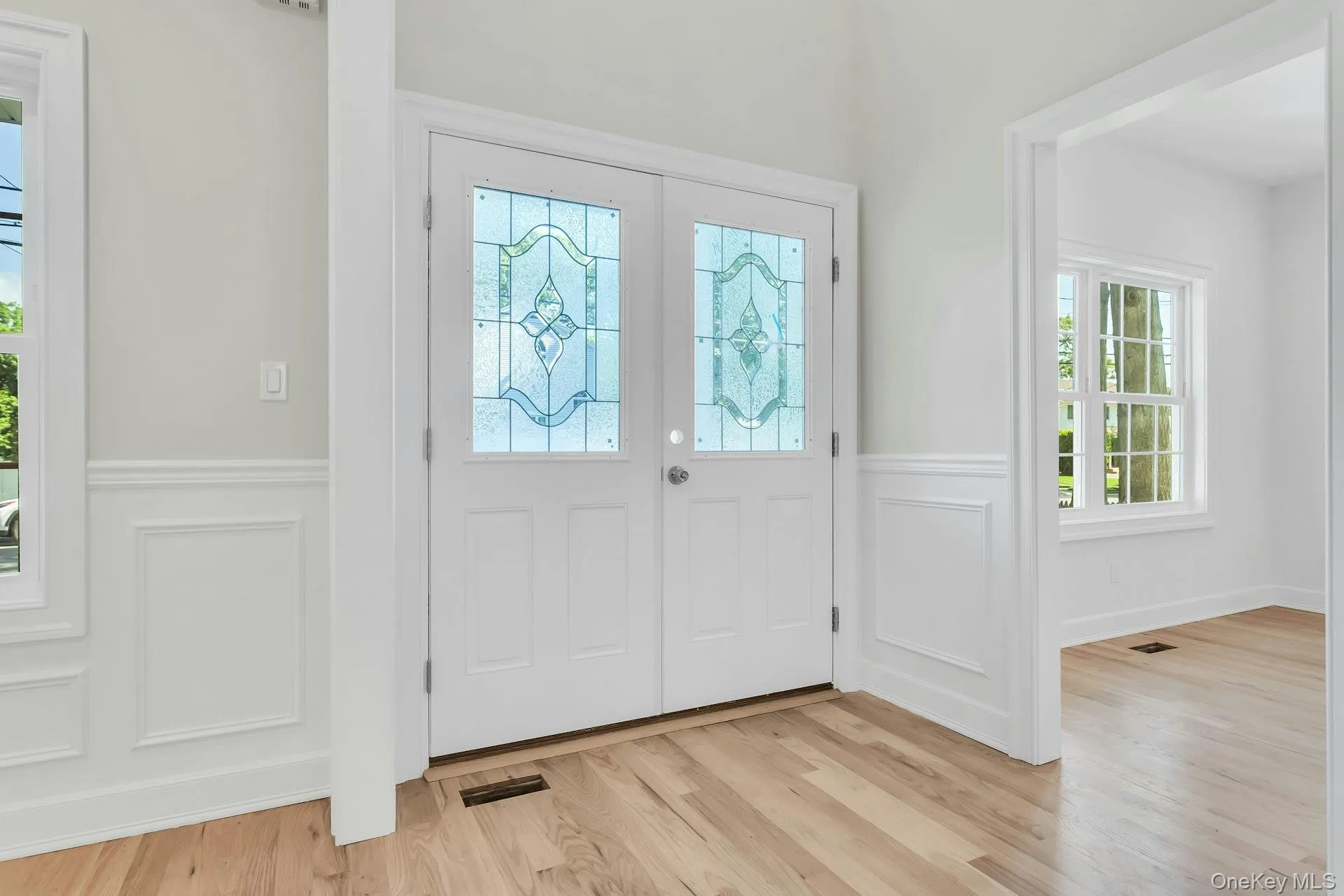 36 Michigan Avenue, Oyster Bay, NY, 5 Bedrooms Bedrooms, 9 Rooms Rooms,3 BathroomsBathrooms,Residential,For Rent,Michigan,0,1033192 36 Michigan Avenue, Oyster Bay, NY, 5 Bedrooms Bedrooms, 9 Rooms Rooms,3 BathroomsBathrooms,Residential,For Rent,Michigan,0,1033192