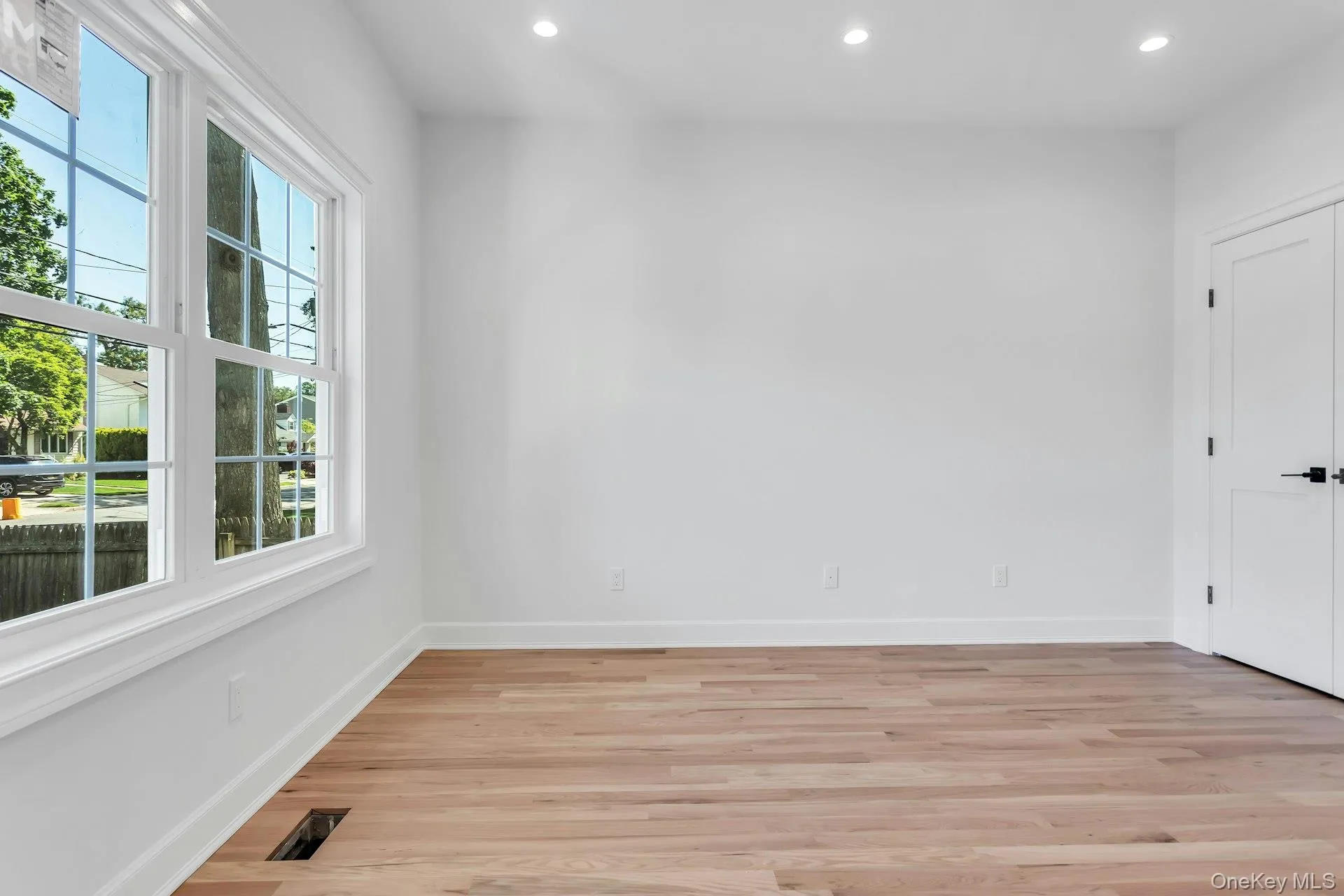 36 Michigan Avenue, Oyster Bay, NY, 5 Bedrooms Bedrooms, 9 Rooms Rooms,3 BathroomsBathrooms,Residential,For Rent,Michigan,0,1033192 36 Michigan Avenue, Oyster Bay, NY, 5 Bedrooms Bedrooms, 9 Rooms Rooms,3 BathroomsBathrooms,Residential,For Rent,Michigan,0,1033192