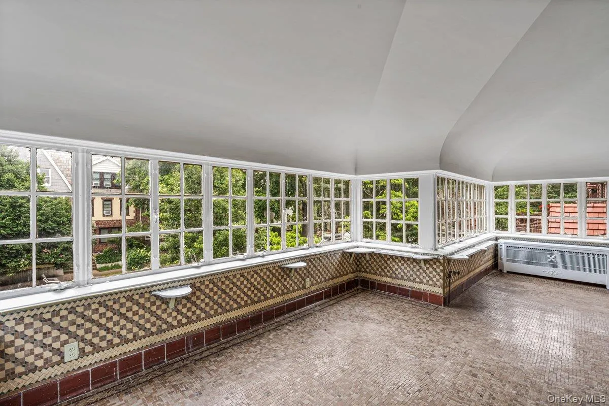 102-02 Ascan Avenue, New York, NY, 4 Bedrooms Bedrooms, 12 Rooms Rooms,3 BathroomsBathrooms,Residential,For Rent,Ascan,0,1033196 102-02 Ascan Avenue, New York, NY, 4 Bedrooms Bedrooms, 12 Rooms Rooms,3 BathroomsBathrooms,Residential,For Rent,Ascan,0,1033196