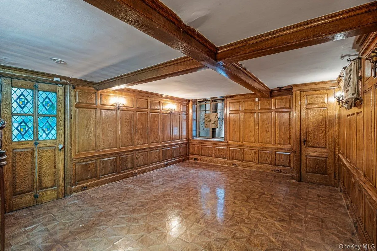 102-02 Ascan Avenue, New York, NY, 4 Bedrooms Bedrooms, 12 Rooms Rooms,3 BathroomsBathrooms,Residential,For Rent,Ascan,0,1033196 102-02 Ascan Avenue, New York, NY, 4 Bedrooms Bedrooms, 12 Rooms Rooms,3 BathroomsBathrooms,Residential,For Rent,Ascan,0,1033196