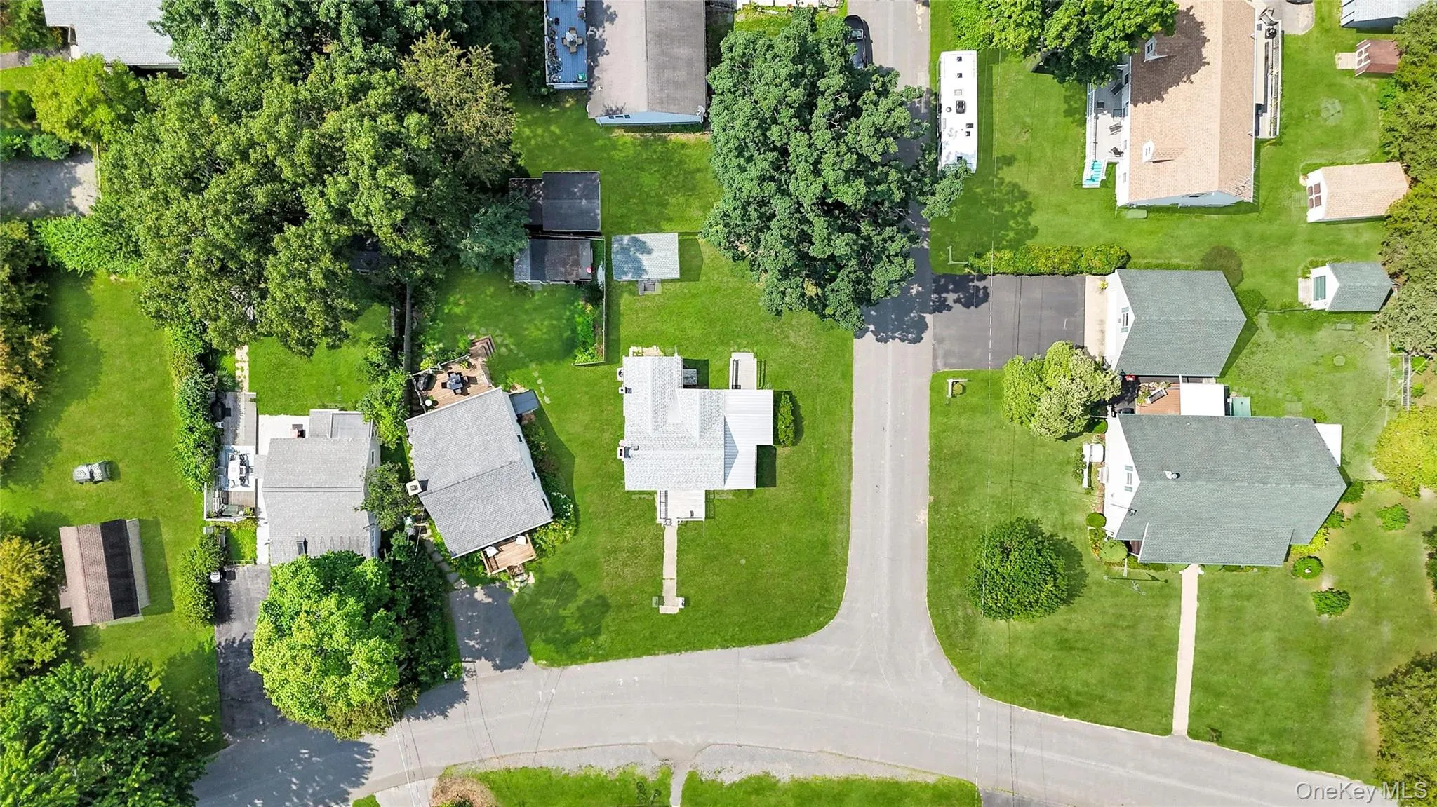 34 Shore Drive, Livingston, NY, 2 Bedrooms Bedrooms, 4 Rooms Rooms,1 BathroomBathrooms,Residential,For Rent,Shore,0,1033202 34 Shore Drive, Livingston, NY, 2 Bedrooms Bedrooms, 4 Rooms Rooms,1 BathroomBathrooms,Residential,For Rent,Shore,0,1033202