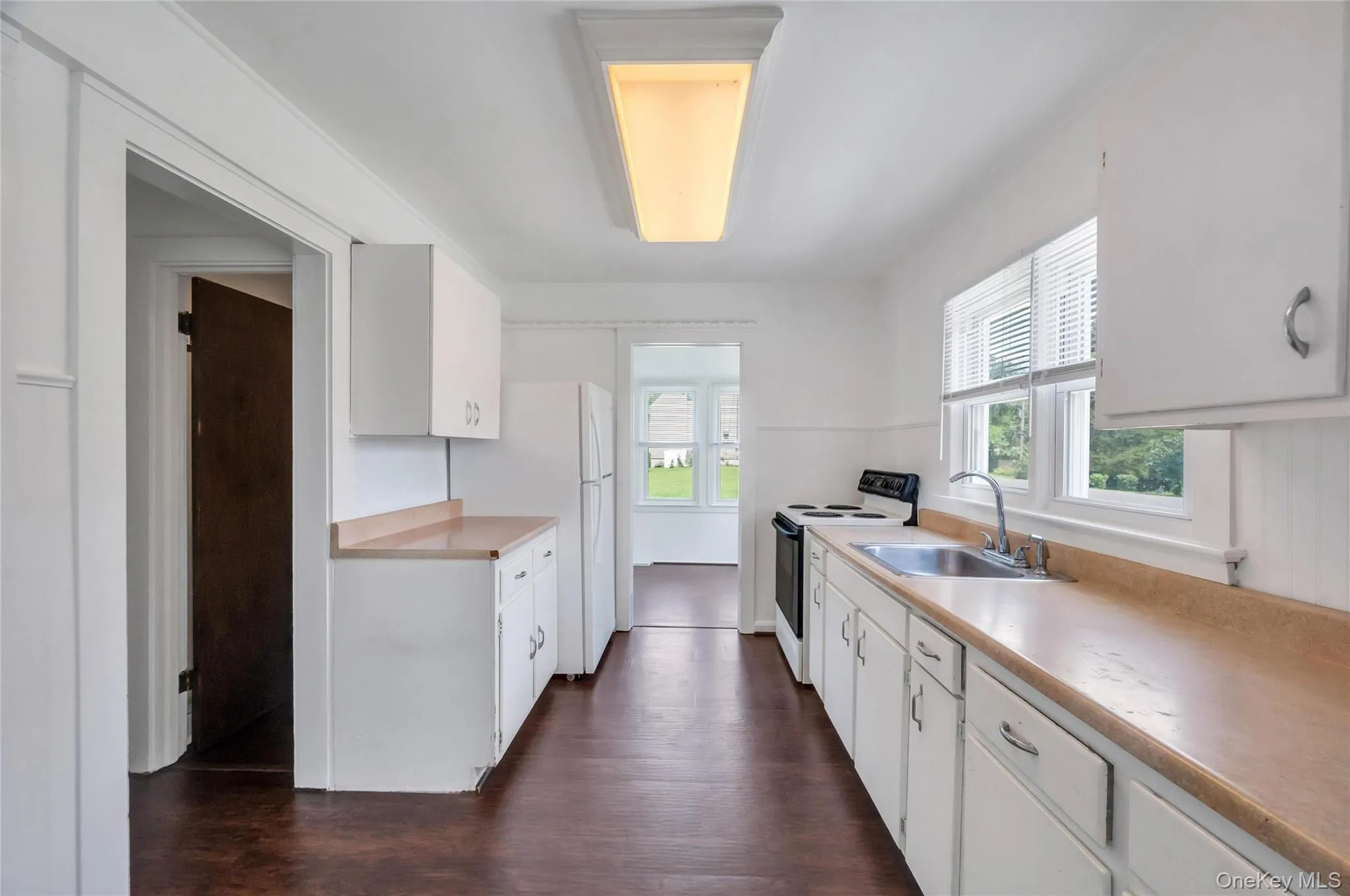 34 Shore Drive, Livingston, NY, 2 Bedrooms Bedrooms, 4 Rooms Rooms,1 BathroomBathrooms,Residential,For Rent,Shore,0,1033202 34 Shore Drive, Livingston, NY, 2 Bedrooms Bedrooms, 4 Rooms Rooms,1 BathroomBathrooms,Residential,For Rent,Shore,0,1033202