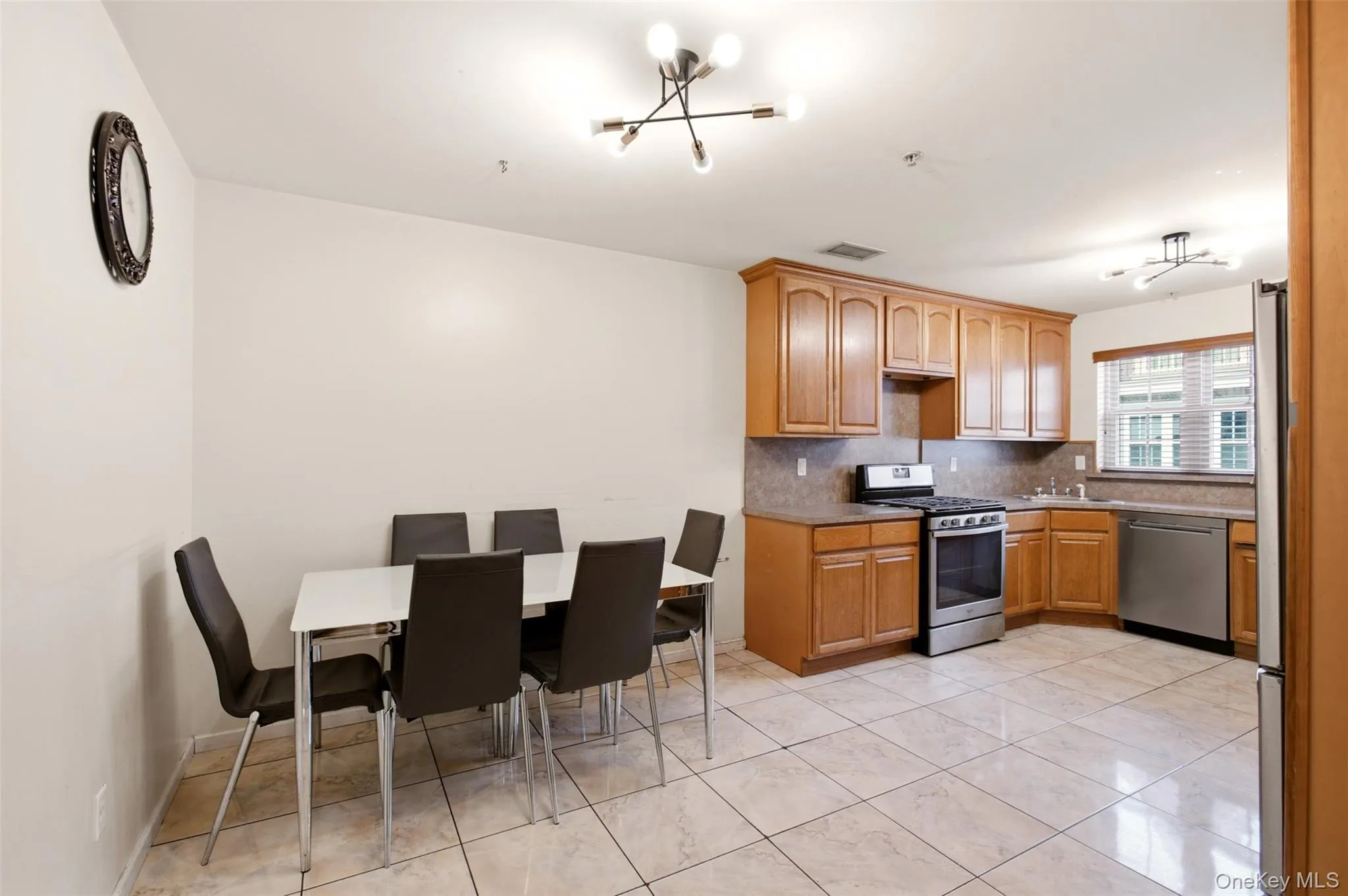 16 Elm Street, Ramapo, NY, 4 Bedrooms Bedrooms, 9 Rooms Rooms,2 BathroomsBathrooms,Residential,For Rent,Elm,0,1033208 16 Elm Street, Ramapo, NY, 4 Bedrooms Bedrooms, 9 Rooms Rooms,2 BathroomsBathrooms,Residential,For Rent,Elm,0,1033208