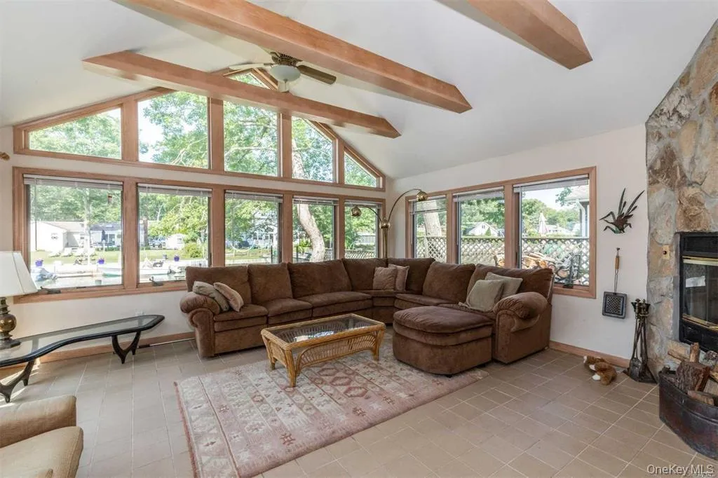 18 Tarpon Road, Southampton, NY, 4 Bedrooms Bedrooms, 11 Rooms Rooms,3 BathroomsBathrooms,Residential Lease,For Rent,Tarpon,0,1033209 18 Tarpon Road, Southampton, NY, 4 Bedrooms Bedrooms, 11 Rooms Rooms,3 BathroomsBathrooms,Residential Lease,For Rent,Tarpon,0,1033209