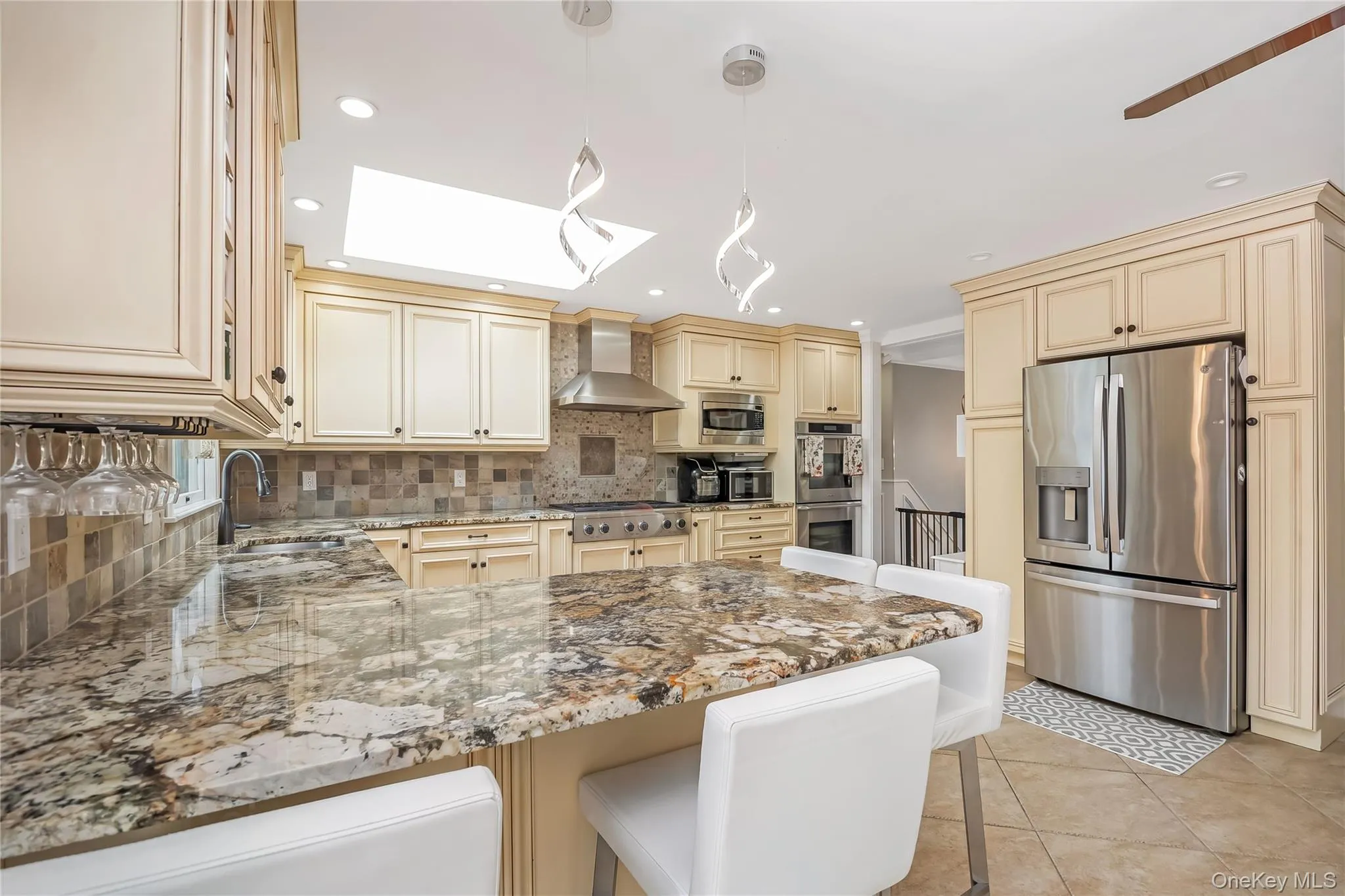 17 Lincoln Avenue, Oyster Bay, NY, 4 Bedrooms Bedrooms, 12 Rooms Rooms,3 BathroomsBathrooms,Residential,For Rent,Lincoln,0,1033212 17 Lincoln Avenue, Oyster Bay, NY, 4 Bedrooms Bedrooms, 12 Rooms Rooms,3 BathroomsBathrooms,Residential,For Rent,Lincoln,0,1033212