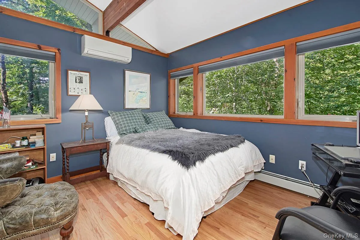 Bedroom Bedroom