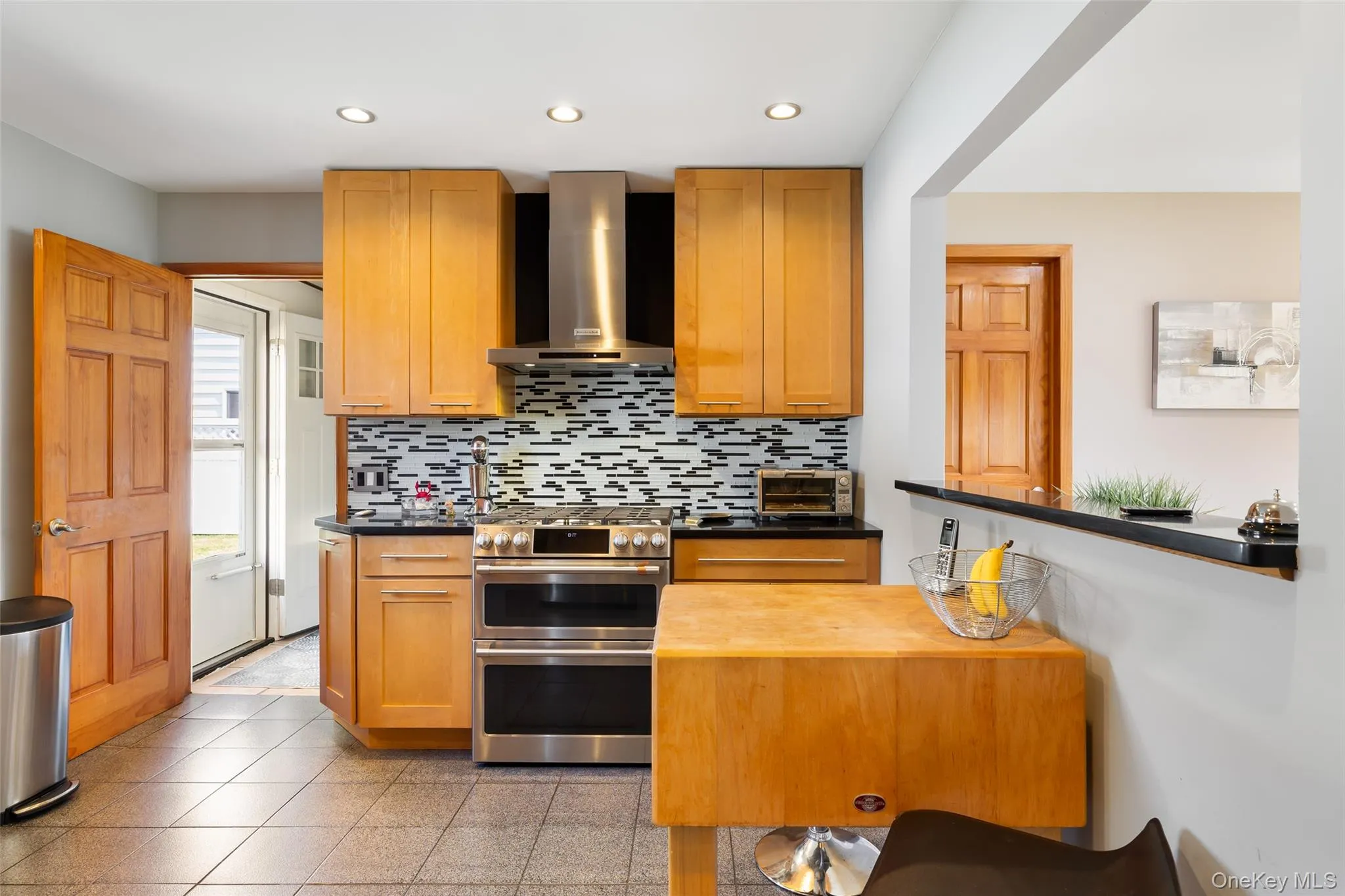 2100 North Drive, Hempstead, NY, 3 Bedrooms Bedrooms, 6 Rooms Rooms,1 BathroomBathrooms,Residential,For Rent,North,0,1033217 2100 North Drive, Hempstead, NY, 3 Bedrooms Bedrooms, 6 Rooms Rooms,1 BathroomBathrooms,Residential,For Rent,North,0,1033217
