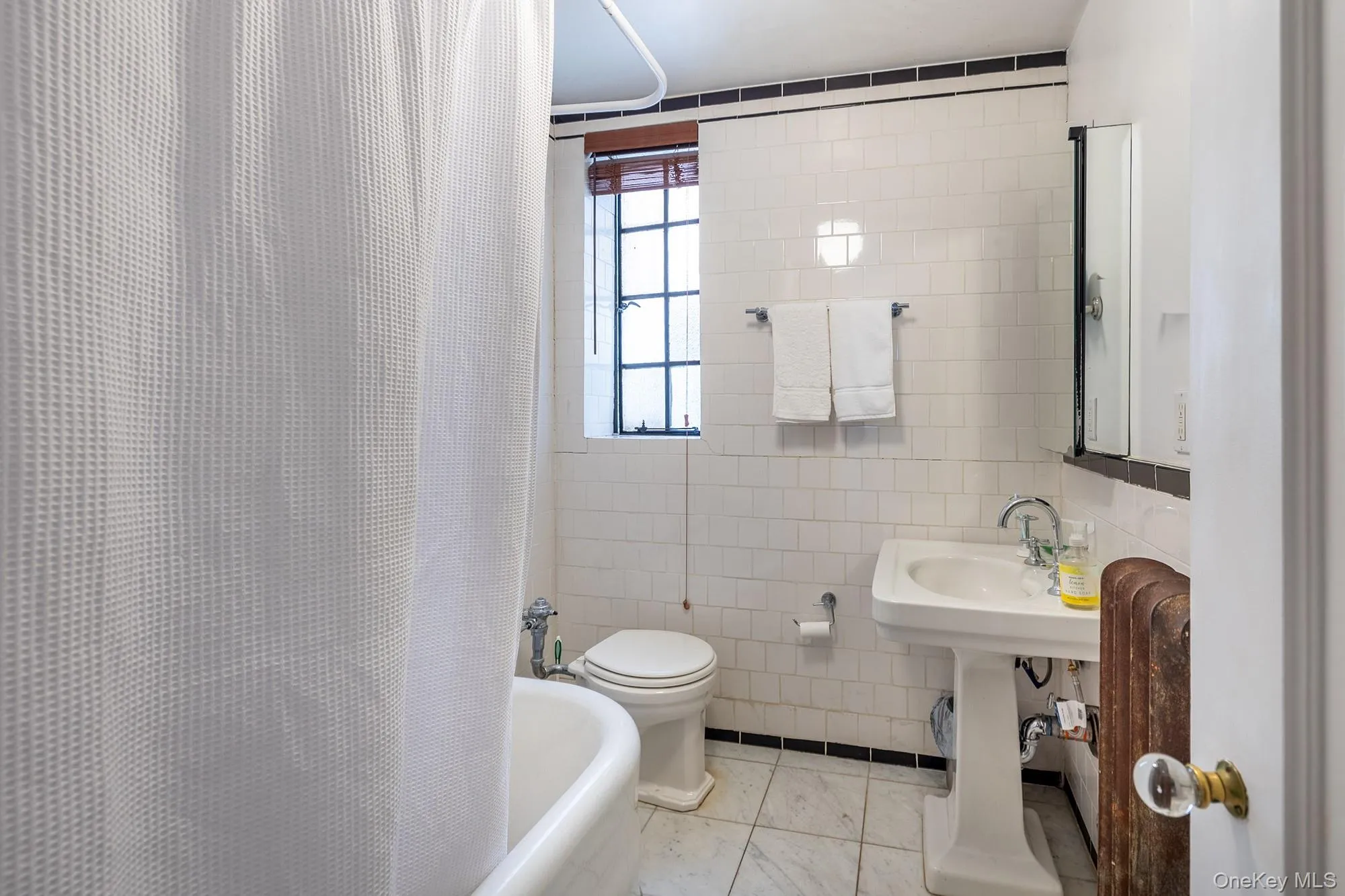2501 Palisade Avenue, New York, NY, 3 Bedrooms Bedrooms, 6 Rooms Rooms,2 BathroomsBathrooms,Residential,For Rent,Palisade,0,1033219 2501 Palisade Avenue, New York, NY, 3 Bedrooms Bedrooms, 6 Rooms Rooms,2 BathroomsBathrooms,Residential,For Rent,Palisade,0,1033219