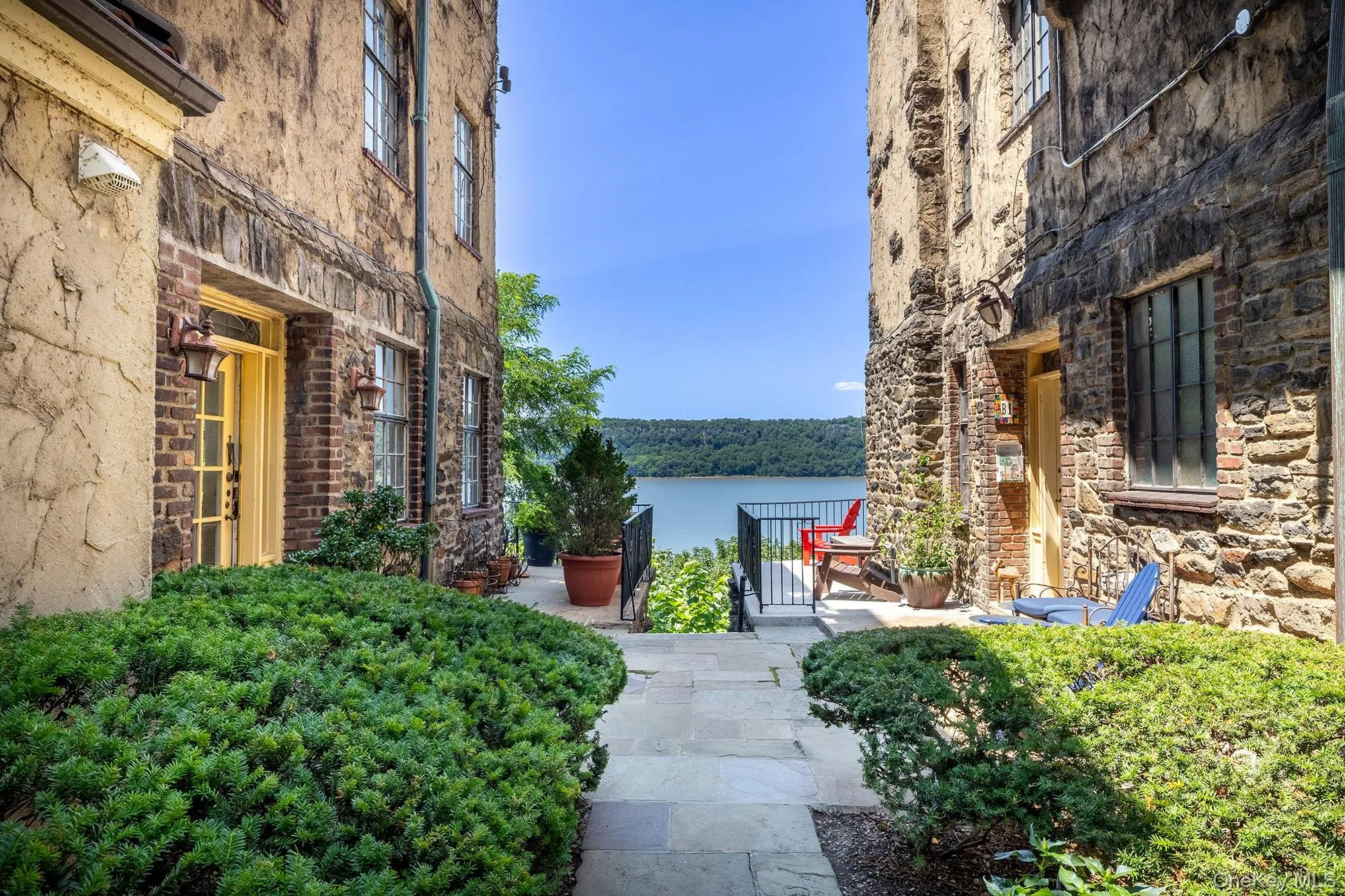 2501 Palisade Avenue, New York, NY, 3 Bedrooms Bedrooms, 6 Rooms Rooms,2 BathroomsBathrooms,Residential,For Rent,Palisade,0,1033219 2501 Palisade Avenue, New York, NY, 3 Bedrooms Bedrooms, 6 Rooms Rooms,2 BathroomsBathrooms,Residential,For Rent,Palisade,0,1033219