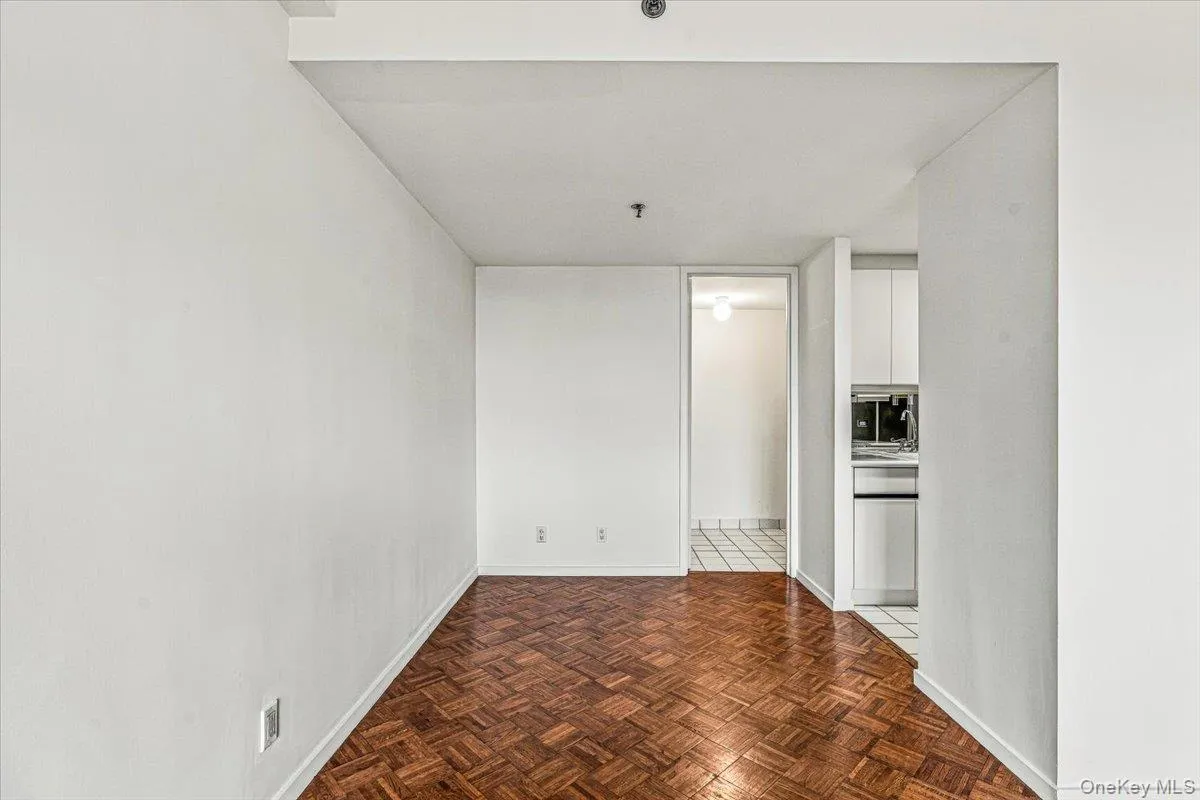 100 Hilton Avenue, Hempstead, NY, 1 Bedroom Bedrooms, 4 Room Rooms,1 BathroomBathrooms,Residential Lease,For Rent,Hilton,0,1033220 100 Hilton Avenue, Hempstead, NY, 1 Bedroom Bedrooms, 4 Room Rooms,1 BathroomBathrooms,Residential Lease,For Rent,Hilton,0,1033220