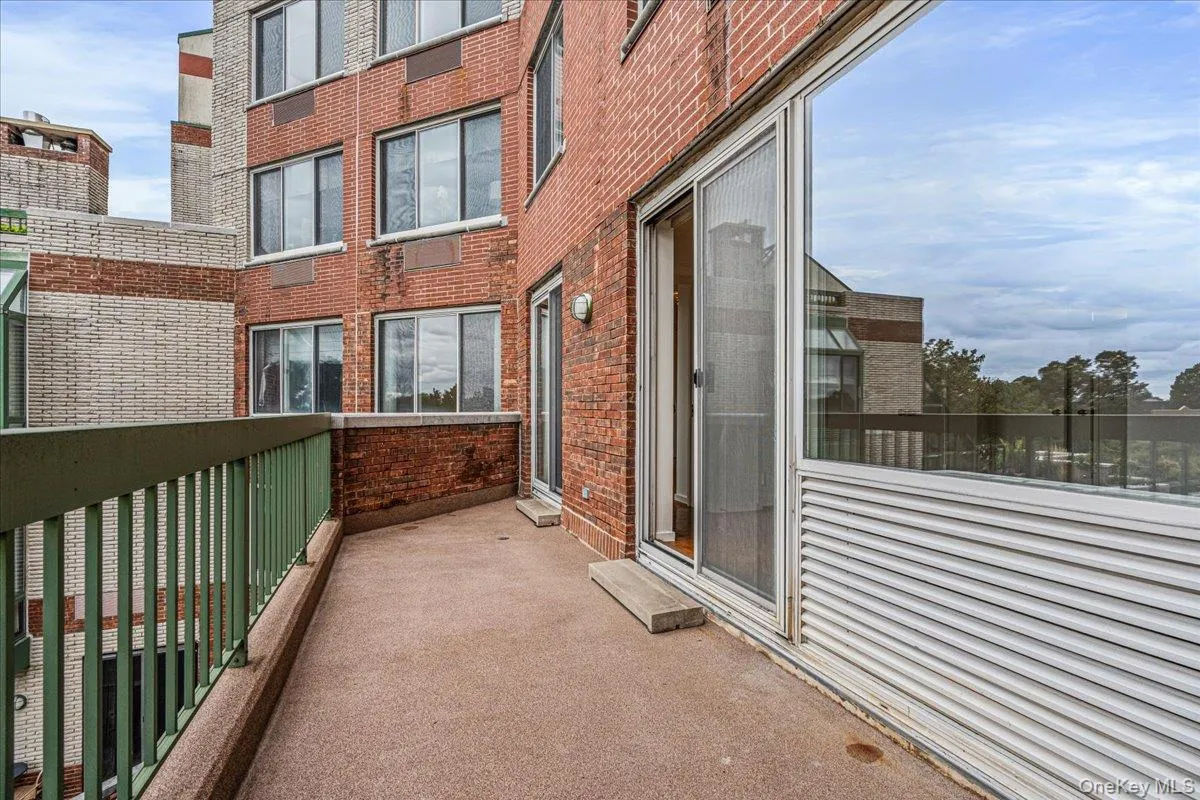 100 Hilton Avenue, Hempstead, NY, 1 Bedroom Bedrooms, 4 Room Rooms,1 BathroomBathrooms,Residential Lease,For Rent,Hilton,0,1033220 100 Hilton Avenue, Hempstead, NY, 1 Bedroom Bedrooms, 4 Room Rooms,1 BathroomBathrooms,Residential Lease,For Rent,Hilton,0,1033220