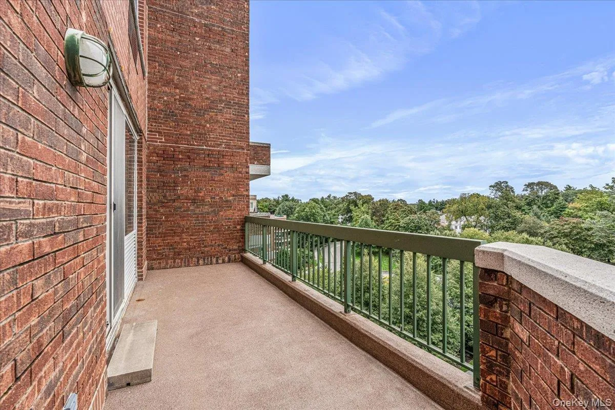 100 Hilton Avenue, Hempstead, NY, 1 Bedroom Bedrooms, 4 Room Rooms,1 BathroomBathrooms,Residential Lease,For Rent,Hilton,0,1033220 100 Hilton Avenue, Hempstead, NY, 1 Bedroom Bedrooms, 4 Room Rooms,1 BathroomBathrooms,Residential Lease,For Rent,Hilton,0,1033220