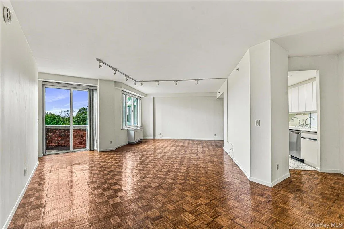 100 Hilton Avenue, Hempstead, NY, 1 Bedroom Bedrooms, 4 Room Rooms,1 BathroomBathrooms,Residential Lease,For Rent,Hilton,0,1033220 100 Hilton Avenue, Hempstead, NY, 1 Bedroom Bedrooms, 4 Room Rooms,1 BathroomBathrooms,Residential Lease,For Rent,Hilton,0,1033220