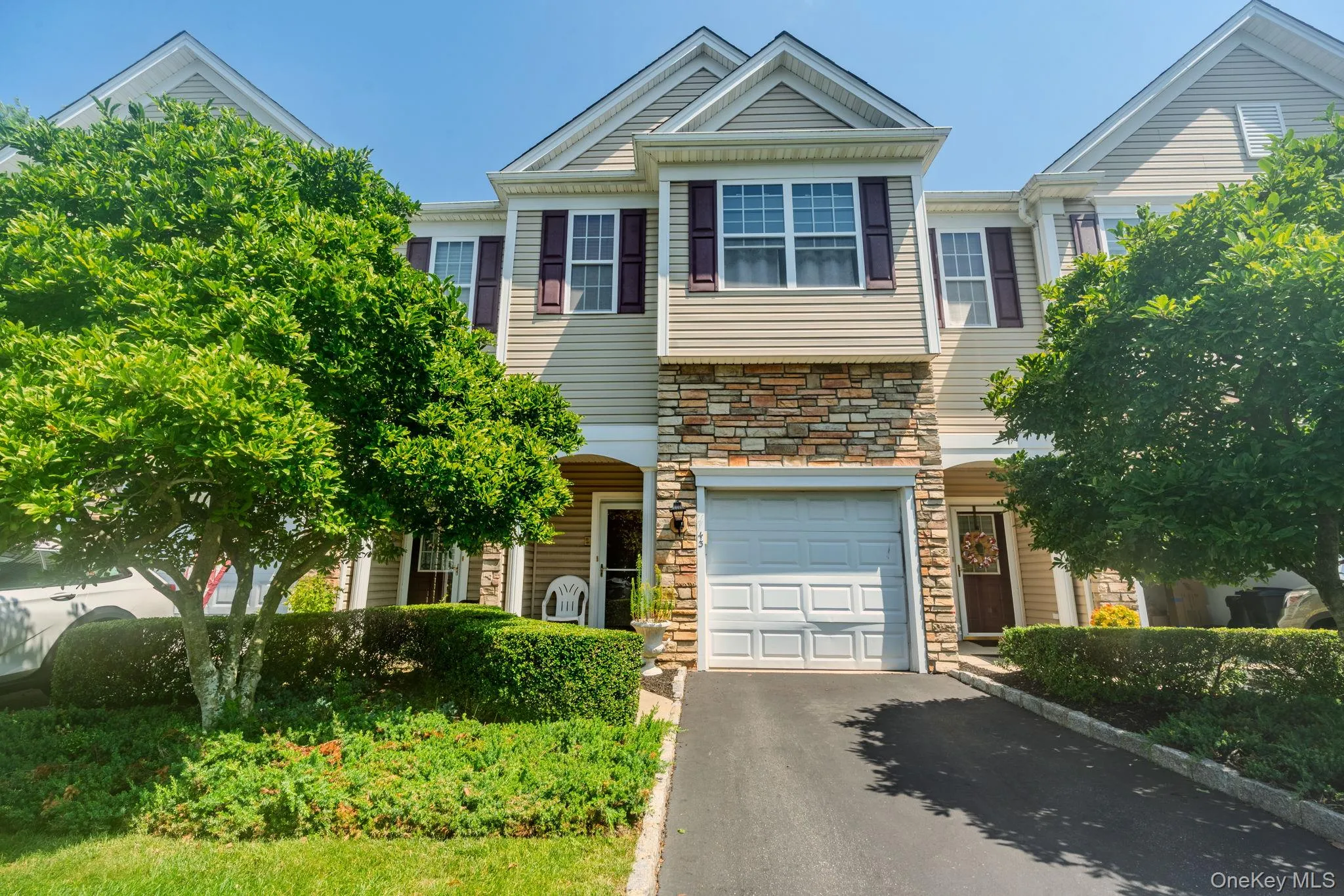43 Torrey Pine Lane, Islip, NY, 2 Bedrooms Bedrooms, 5 Rooms Rooms,2 BathroomsBathrooms,Residential,For Rent,Torrey Pine,0,1033221 43 Torrey Pine Lane, Islip, NY, 2 Bedrooms Bedrooms, 5 Rooms Rooms,2 BathroomsBathrooms,Residential,For Rent,Torrey Pine,0,1033221