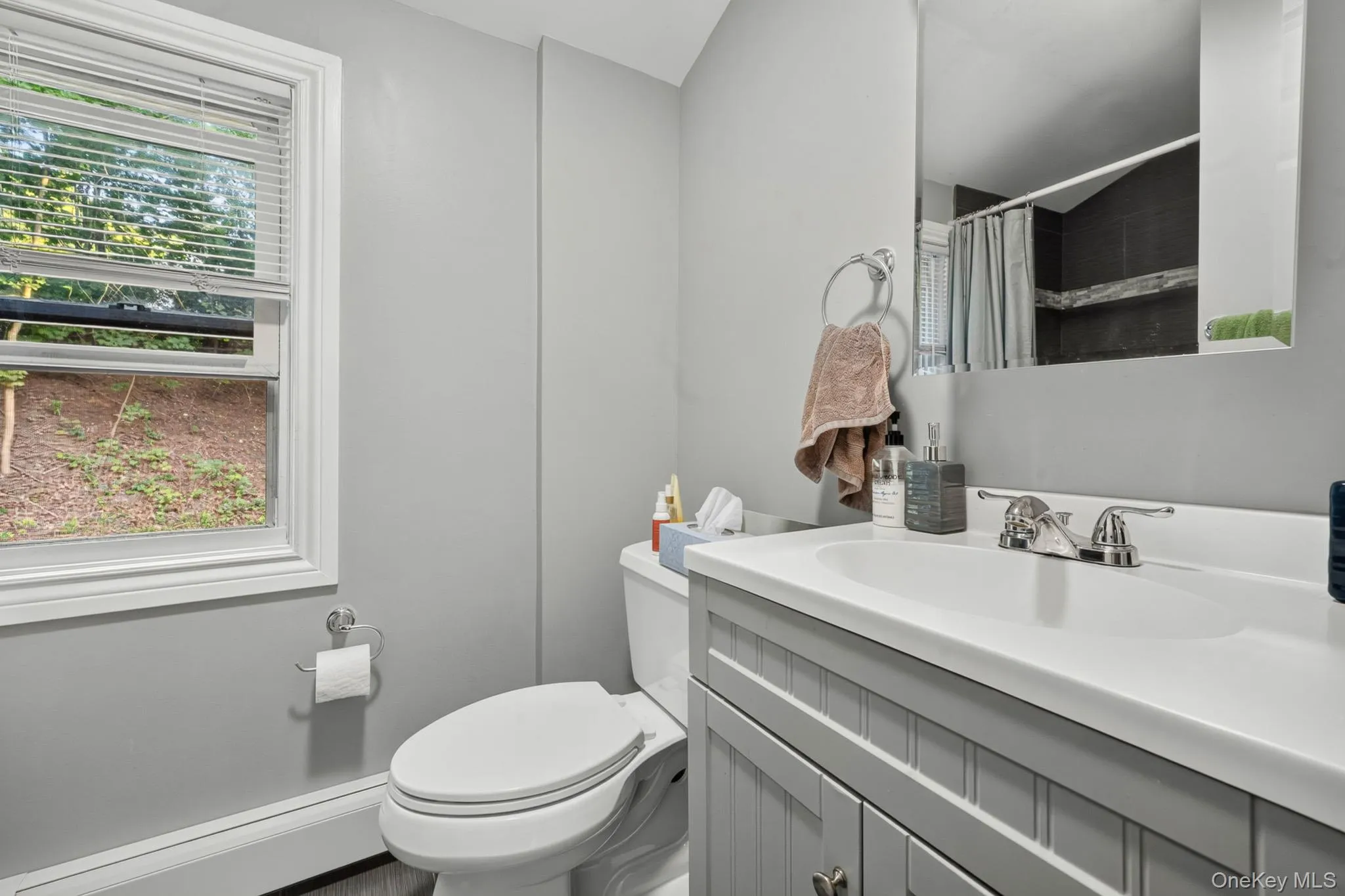 864 Fort Salonga Road, Huntington, NY, 4 Bedrooms Bedrooms, 8 Rooms Rooms,3 BathroomsBathrooms,Residential,For Rent,Fort Salonga,0,1033224 864 Fort Salonga Road, Huntington, NY, 4 Bedrooms Bedrooms, 8 Rooms Rooms,3 BathroomsBathrooms,Residential,For Rent,Fort Salonga,0,1033224