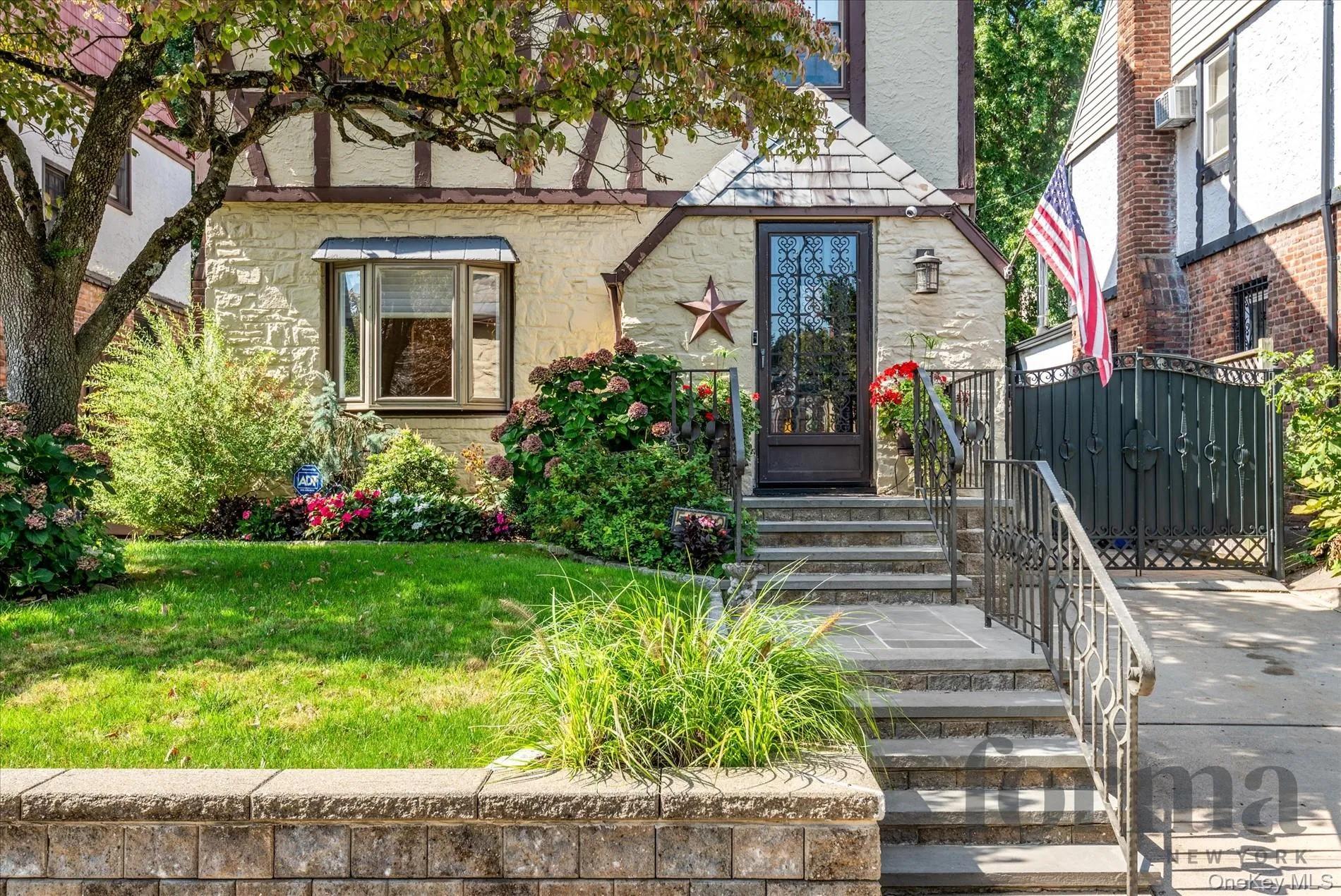5022 Overbrook Street, New York, NY, 3 Bedrooms Bedrooms, 8 Rooms Rooms,2 BathroomsBathrooms,Residential,For Rent,Overbrook,0,1033227 5022 Overbrook Street, New York, NY, 3 Bedrooms Bedrooms, 8 Rooms Rooms,2 BathroomsBathrooms,Residential,For Rent,Overbrook,0,1033227