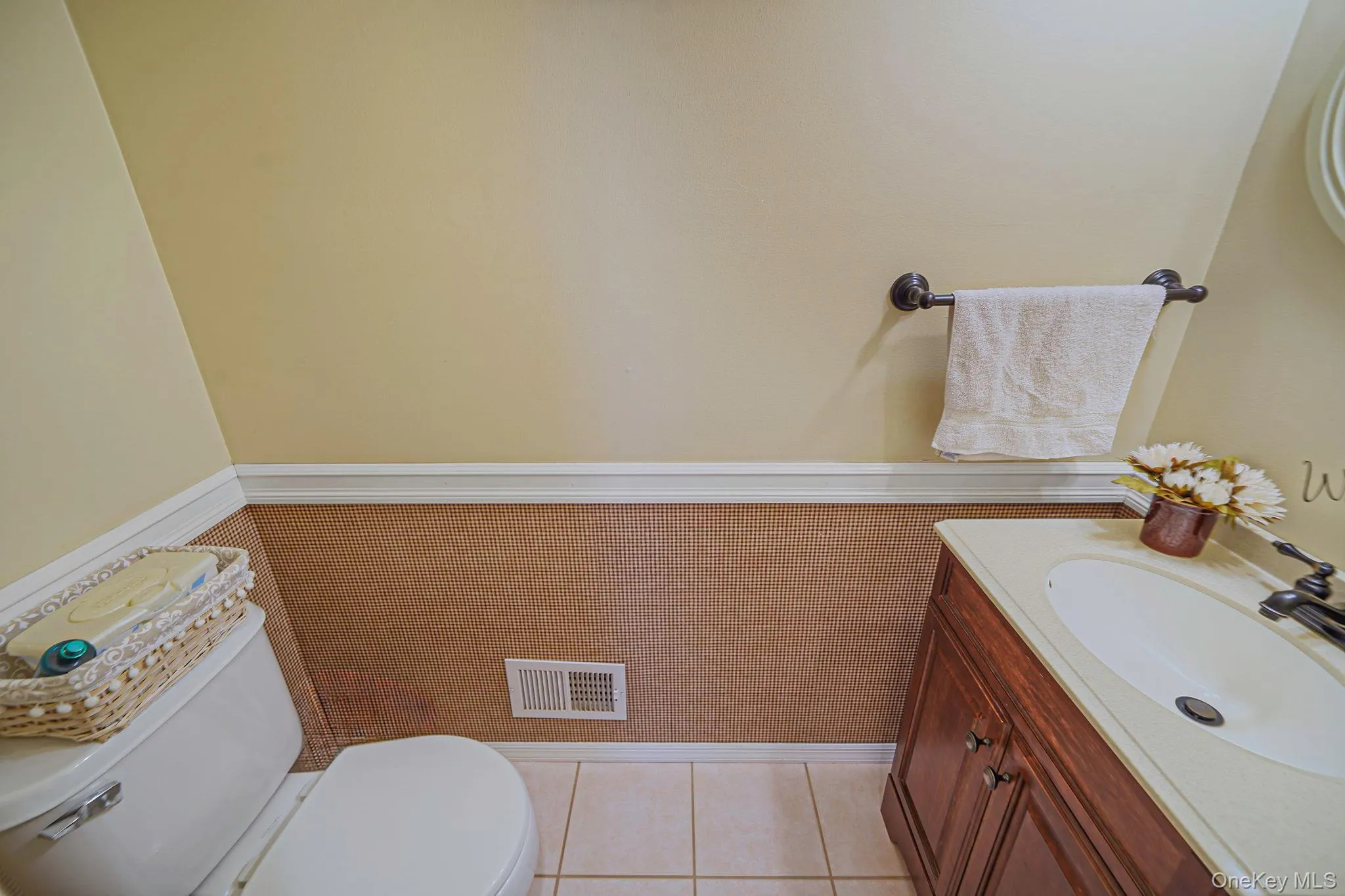 52 Shady View Crossing, Brookhaven, NY, 4 Bedrooms Bedrooms, 8 Rooms Rooms,2 BathroomsBathrooms,Residential,For Rent,Shady View,0,1033231 52 Shady View Crossing, Brookhaven, NY, 4 Bedrooms Bedrooms, 8 Rooms Rooms,2 BathroomsBathrooms,Residential,For Rent,Shady View,0,1033231