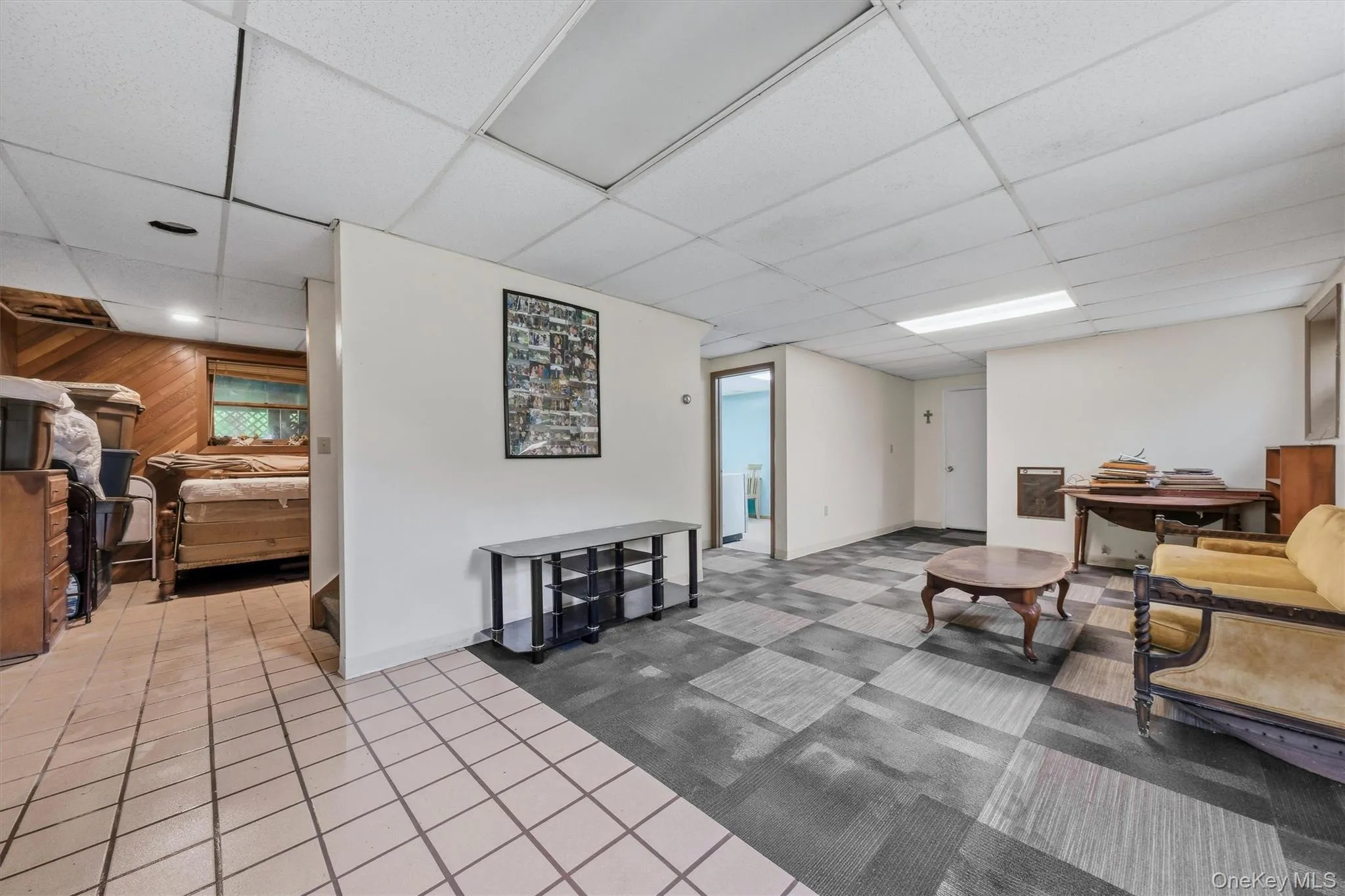 Lower Level - Perfect for extended family or guests. Lower Level - Perfect for extended family or guests.