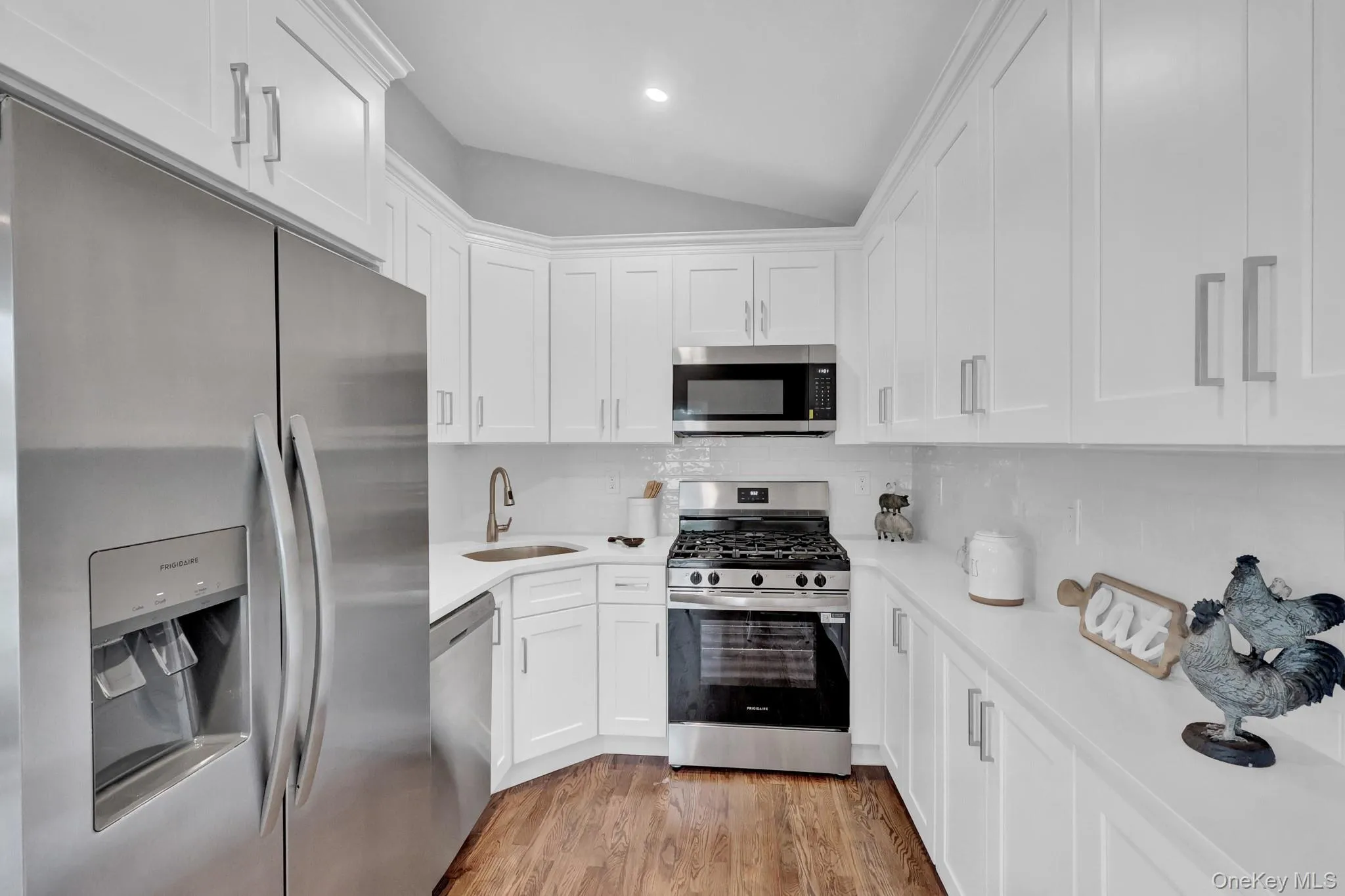 47 Hayrick Lane, Smithtown, NY, 3 Bedrooms Bedrooms, 8 Rooms Rooms,2 BathroomsBathrooms,Residential,For Rent,Hayrick,0,1033244 47 Hayrick Lane, Smithtown, NY, 3 Bedrooms Bedrooms, 8 Rooms Rooms,2 BathroomsBathrooms,Residential,For Rent,Hayrick,0,1033244