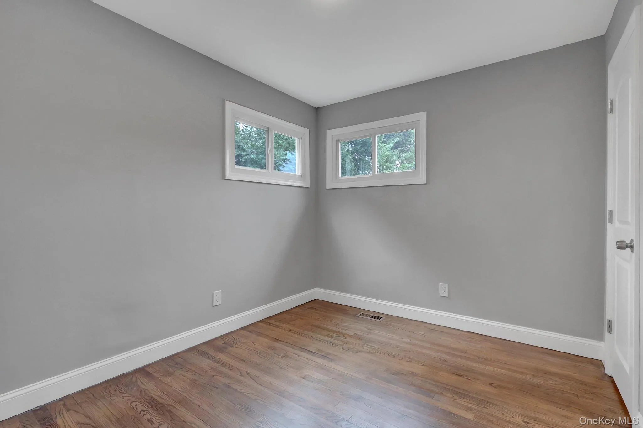 47 Hayrick Lane, Smithtown, NY, 3 Bedrooms Bedrooms, 8 Rooms Rooms,2 BathroomsBathrooms,Residential,For Rent,Hayrick,0,1033244 47 Hayrick Lane, Smithtown, NY, 3 Bedrooms Bedrooms, 8 Rooms Rooms,2 BathroomsBathrooms,Residential,For Rent,Hayrick,0,1033244