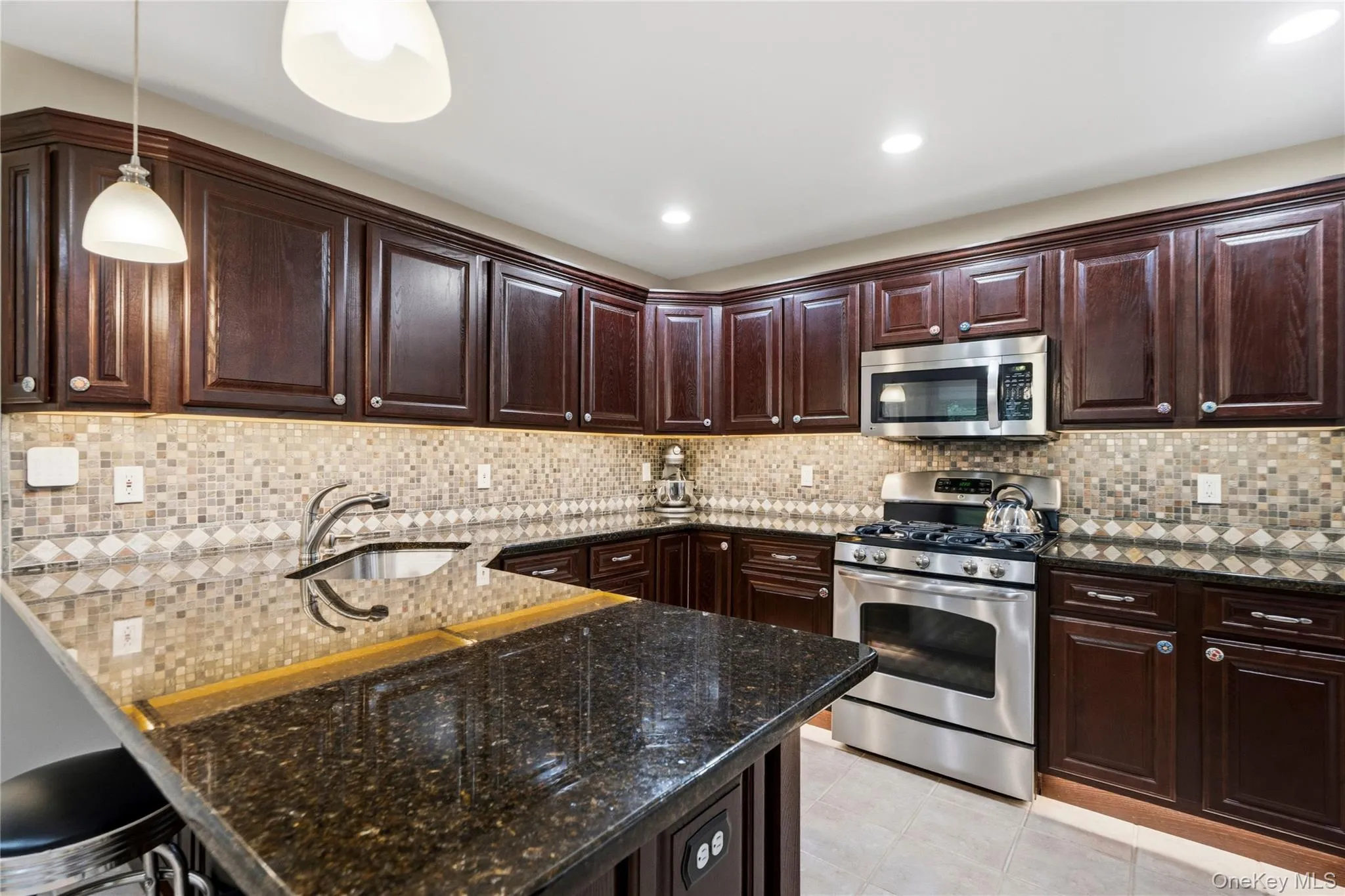 1 Gerriet Court, Huntington, NY, 3 Bedrooms Bedrooms, 7 Rooms Rooms,2 BathroomsBathrooms,Residential,For Rent,Gerriet,0,1033247 1 Gerriet Court, Huntington, NY, 3 Bedrooms Bedrooms, 7 Rooms Rooms,2 BathroomsBathrooms,Residential,For Rent,Gerriet,0,1033247