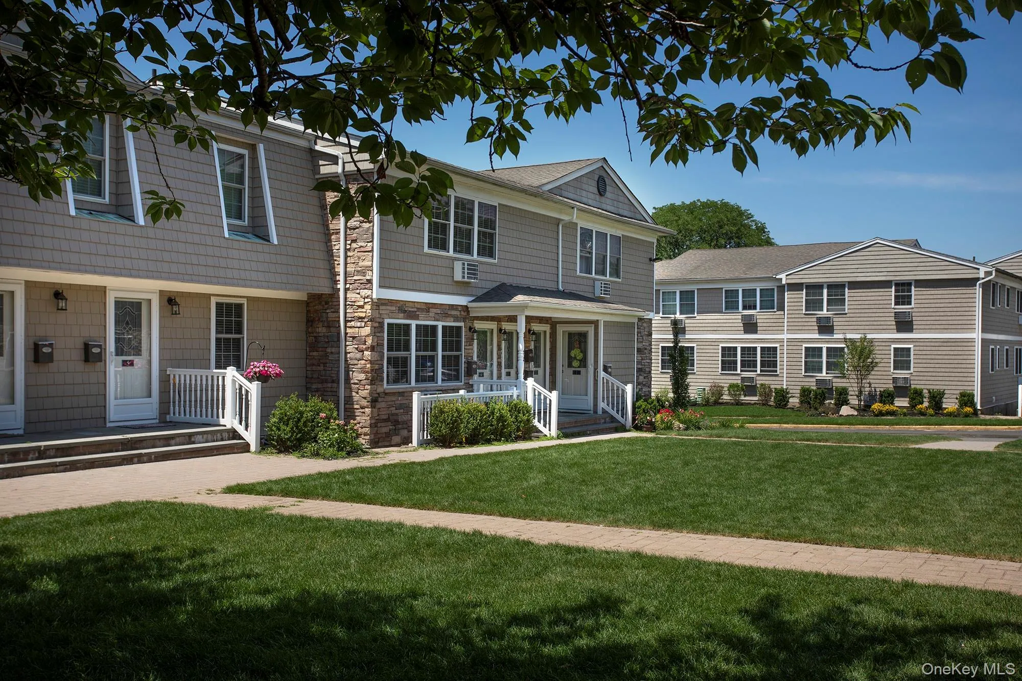 60 Fairfield Way, Smithtown, NY, 1 Bedroom Bedrooms, 4 Rooms Rooms,1 BathroomBathrooms,Residential Lease,For Rent,Fairfield,0,1033250 60 Fairfield Way, Smithtown, NY, 1 Bedroom Bedrooms, 4 Rooms Rooms,1 BathroomBathrooms,Residential Lease,For Rent,Fairfield,0,1033250
