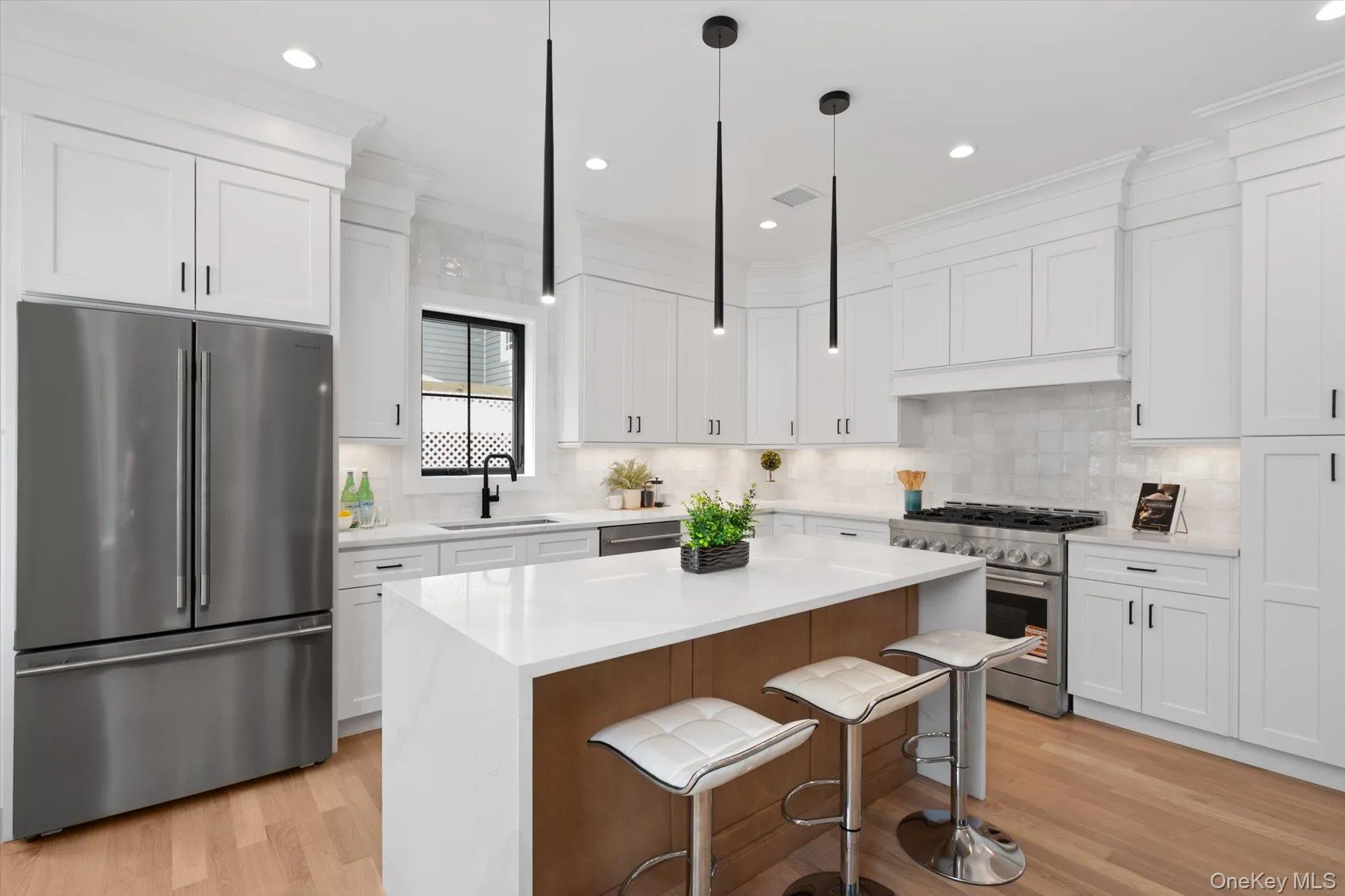 11 Forest Lane, Hempstead, NY, 5 Bedrooms Bedrooms, 15 Rooms Rooms,3 BathroomsBathrooms,Residential,For Rent,Forest,0,1033258 11 Forest Lane, Hempstead, NY, 5 Bedrooms Bedrooms, 15 Rooms Rooms,3 BathroomsBathrooms,Residential,For Rent,Forest,0,1033258