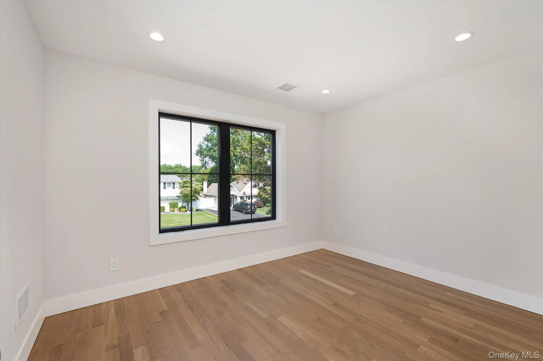 11 Forest Lane, Hempstead, NY, 5 Bedrooms Bedrooms, 15 Rooms Rooms,3 BathroomsBathrooms,Residential,For Rent,Forest,0,1033258 11 Forest Lane, Hempstead, NY, 5 Bedrooms Bedrooms, 15 Rooms Rooms,3 BathroomsBathrooms,Residential,For Rent,Forest,0,1033258
