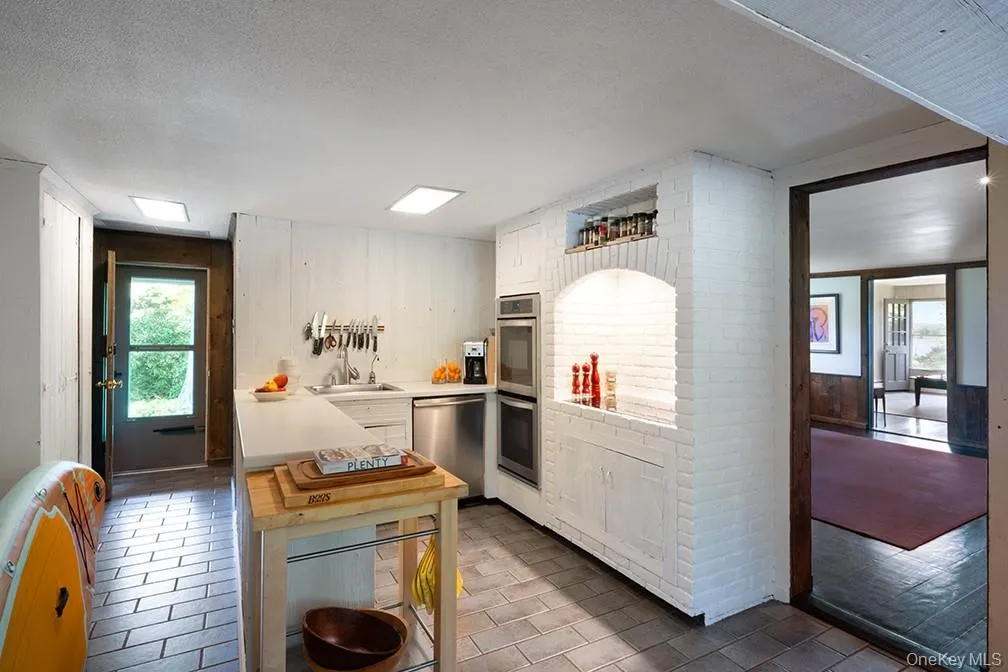 5 Shore Trail, Lewisboro, NY, 2 Bedrooms Bedrooms, 7 Rooms Rooms,3 BathroomsBathrooms,Residential Lease,For Rent,Shore,0,1033271 5 Shore Trail, Lewisboro, NY, 2 Bedrooms Bedrooms, 7 Rooms Rooms,3 BathroomsBathrooms,Residential Lease,For Rent,Shore,0,1033271