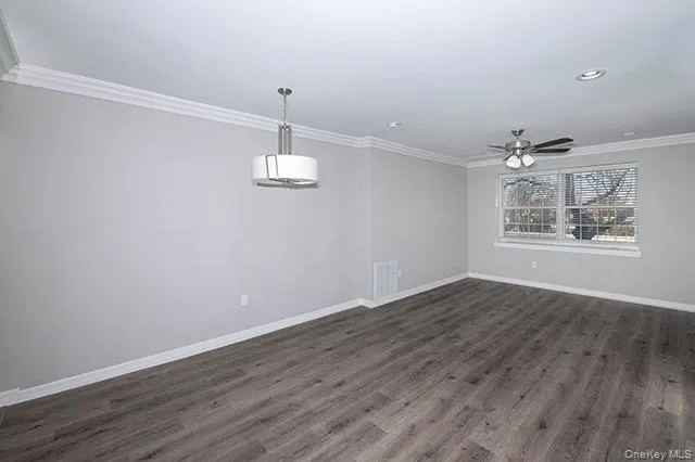425 Newbridge Road, Hempstead, NY, 1 Bedroom Bedrooms, 4 Rooms Rooms,1 BathroomBathrooms,Residential Lease,For Rent,Newbridge,0,1033272 425 Newbridge Road, Hempstead, NY, 1 Bedroom Bedrooms, 4 Rooms Rooms,1 BathroomBathrooms,Residential Lease,For Rent,Newbridge,0,1033272