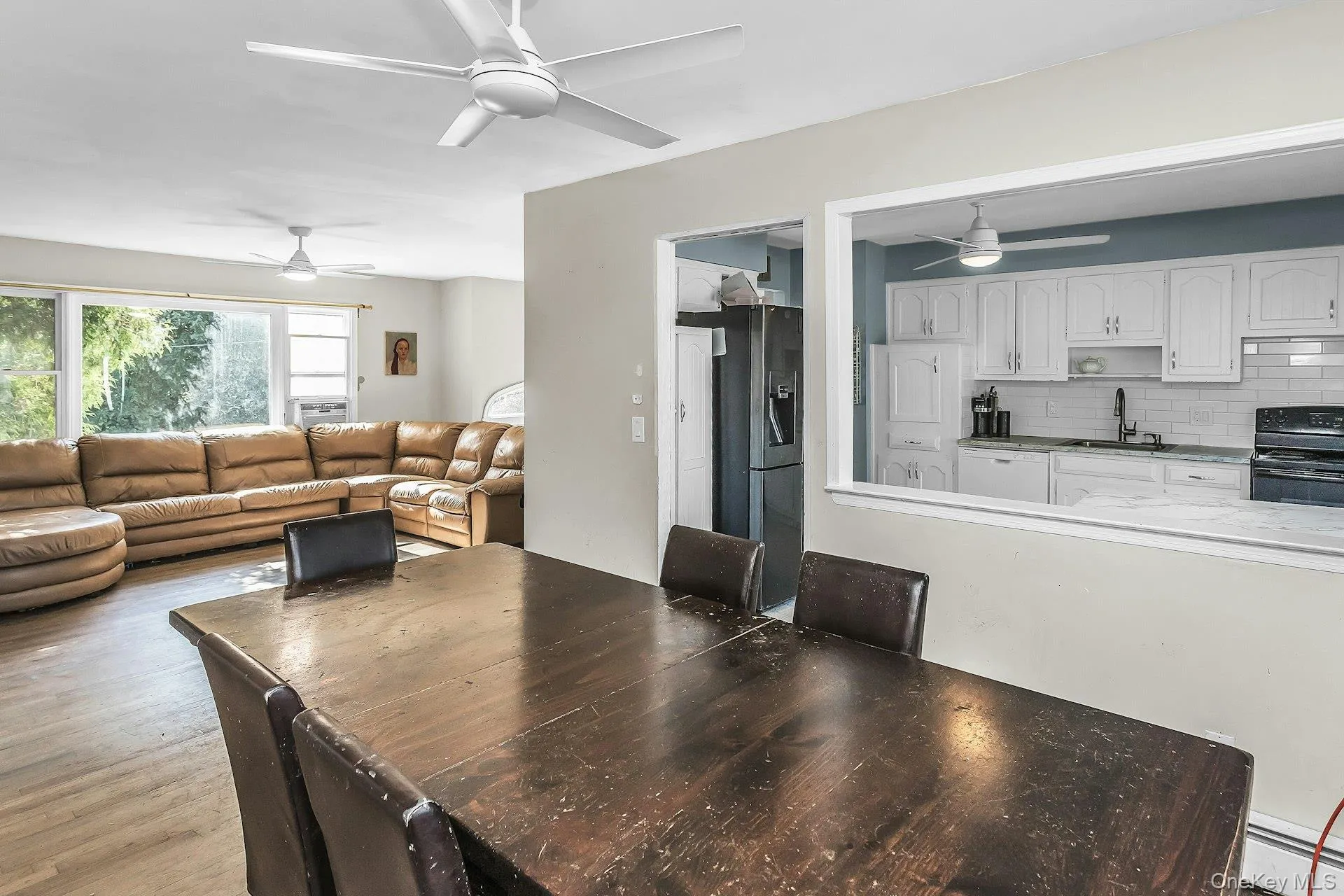 Dining Rm, Kitchen, Living Room Dining Rm, Kitchen, Living Room