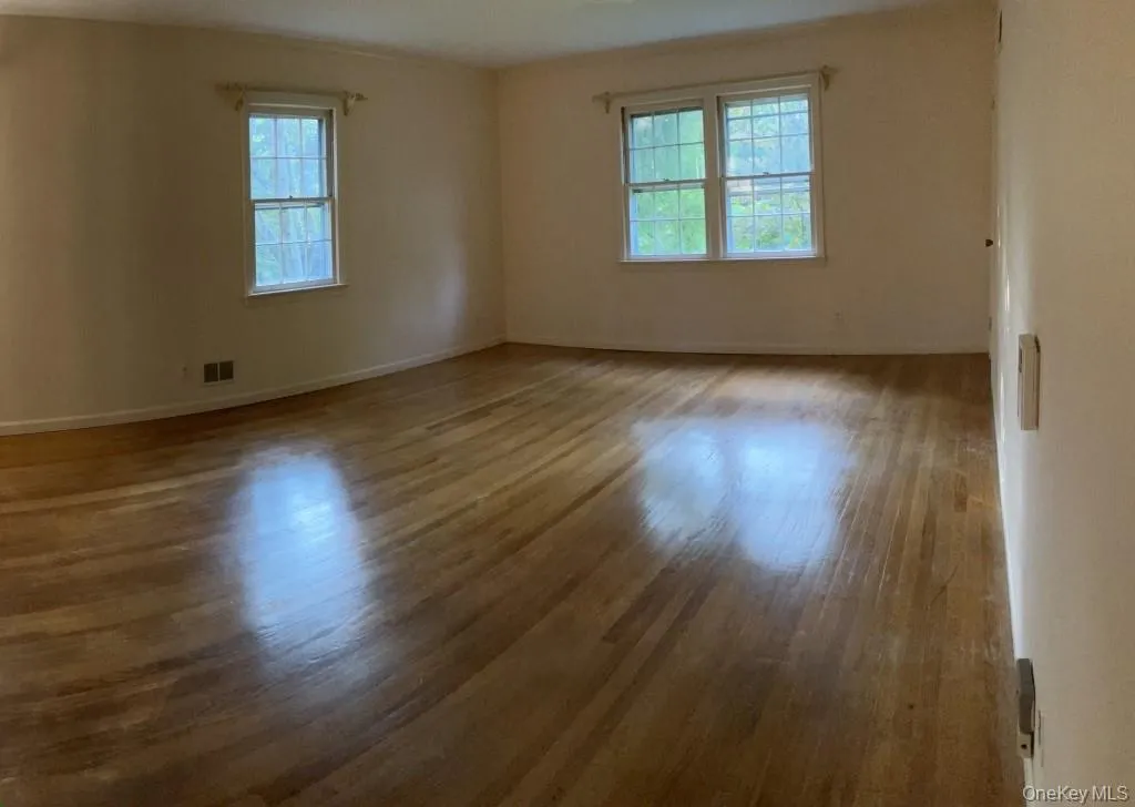 20 Springdale Road, Scarsdale, NY, 5 Bedrooms Bedrooms, 10 Rooms Rooms,3 BathroomsBathrooms,Residential Lease,For Rent,Springdale,0,1033281 20 Springdale Road, Scarsdale, NY, 5 Bedrooms Bedrooms, 10 Rooms Rooms,3 BathroomsBathrooms,Residential Lease,For Rent,Springdale,0,1033281
